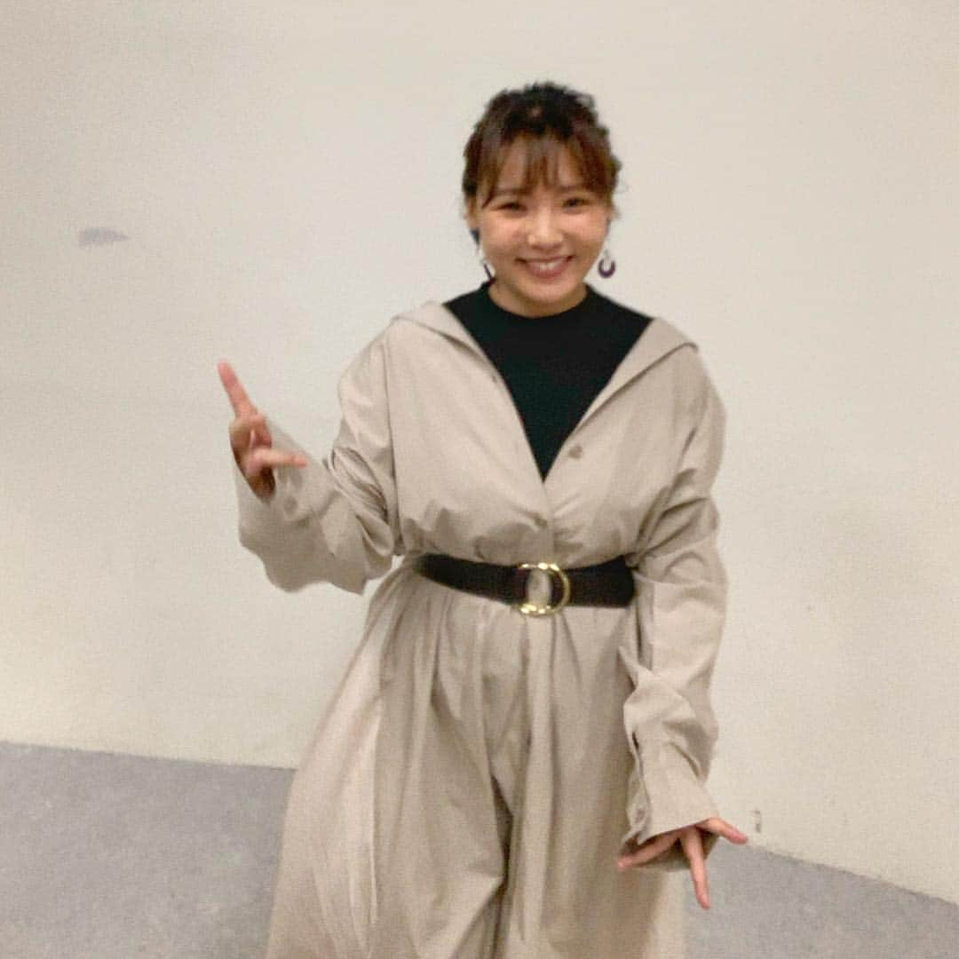 野呂佳代さんのインスタグラム写真 - (野呂佳代Instagram)「衣装🙋‍♀️ 元々私服で購入しようかなぁと思ってたら、スタイリストさんが持ってきてくれた👩‍❤️‍👩 やっぱりよかった⭕️ 購入しましょう✨ one-piece#barak  #plussize  #plussizefashion  #plussizemodel  #ぽっちゃりコーデ」3月21日 11時53分 - norokayotokyo