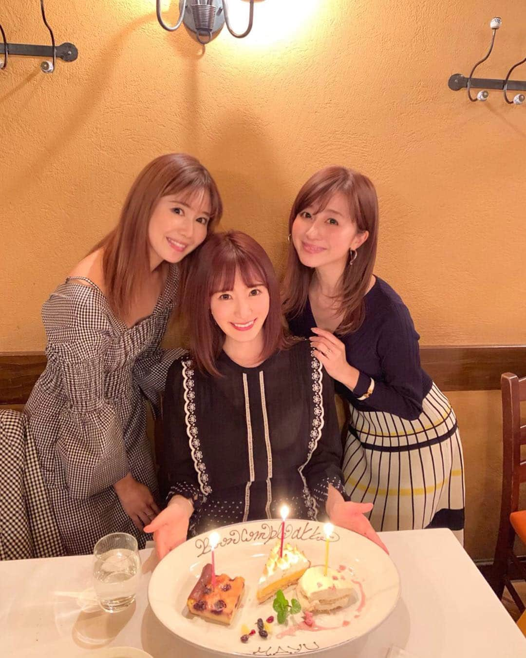 一木美里さんのインスタグラム写真 - (一木美里Instagram)「HappyBirthday @mayukobayashii 💋 可愛いママまゆゆのバースデー🇮🇹🍝✨ 娘ちゃんと共にいつも癒しをありがとう❣️ . . . #GA #毎日GA じゃなくても変わらぬ仲に感謝💖 #birthday #happybirthday #italian #ドンチッチョ #表参道 #イタリアン」3月21日 12時07分 - misato_ichiki