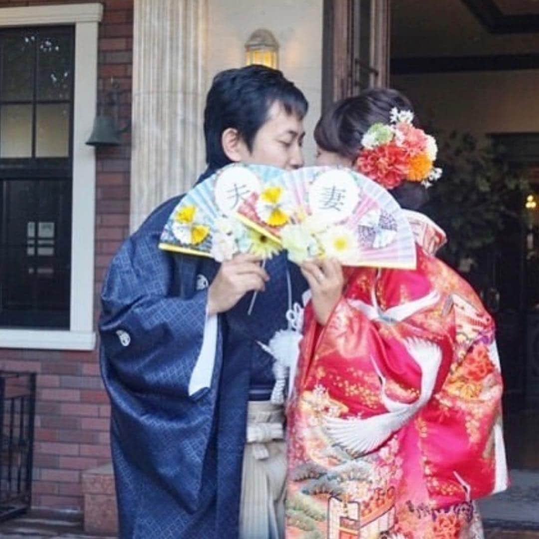 ウェディングカフェ/結婚式場無料紹介/富山・高岡・金沢・福井さんのインスタグラム写真 - (ウェディングカフェ/結婚式場無料紹介/富山・高岡・金沢・福井Instagram)「「海外ウェディングと地元の披露宴😌✨」﻿ ﻿ 「2人で海外ウェディングをし、地元でもきちんとお披露目がしたい✨まわりの方に感謝を伝えたい！」とご相談。﻿ ﻿ ハネムーンもかねて、ハワイウェディングをご予約し、ウェディングカフェでドレスも決めていただきました❤️﻿ いろんなことを調べてきて、質問してくれる新婦さま💓やさしく新婦さまのお気持ちを汲み取る新郎さま😁 ﻿ ﻿ 地元でも、きちんと披露宴がしたいとご希望でした！ハワイでのお写真も当日皆様に見ていただけ、お二人も喜んでいました。﻿ ﻿ 「ウェディングカフェで、地元での披露宴もハワイウェディングも紹介してもらい、スムーズに準備がすすめていけました✨😊」と喜んでもらえました‪(*ˊᵕˋ* ) ﻿ ﻿ ﻿ #ウェディングカフェ#ウエディングカフェ#weddingcafe#海外ウェディング#リゾートウェディング#resortwedding#結婚式#披露宴#ハワイウェディング#地元披露宴#石川#石川県#金沢#金沢市#加賀市#小松市#野々市市#羽咋市#白山市」3月21日 13時29分 - kanazawa.weddingcafe