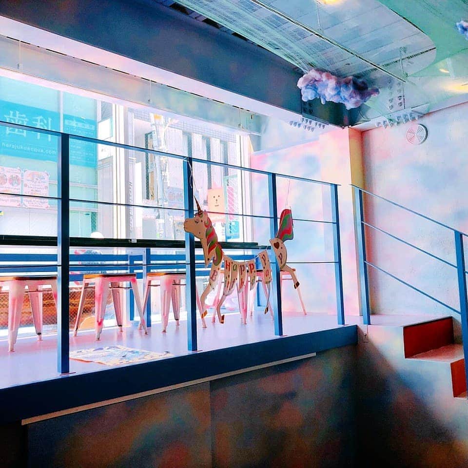 Hiromi Tomiiさんのインスタグラム写真 - (Hiromi TomiiInstagram)「「Unicoron Land」の招待制レセプションに参加したよ😉 . . 3月23日正式オープンなの😃 Newっていいよね。 希望にみちあふれてる！ . . お店がとってもかわいかった～❤️ . . おーぷんしたらまたいこー❗ . . 地図つけとくね(^-^) . . .  #unicornland #ユニコーンランド #日本初上陸 #原宿 #原宿カフェ #outfit#ootd#fashion#コーデ#きょコ #fashion #fashiongram  #currentlywearing #lookbook #wiwt #whatiwore #whatiworetoday#PR」3月21日 13時59分 - hiromi.tomii