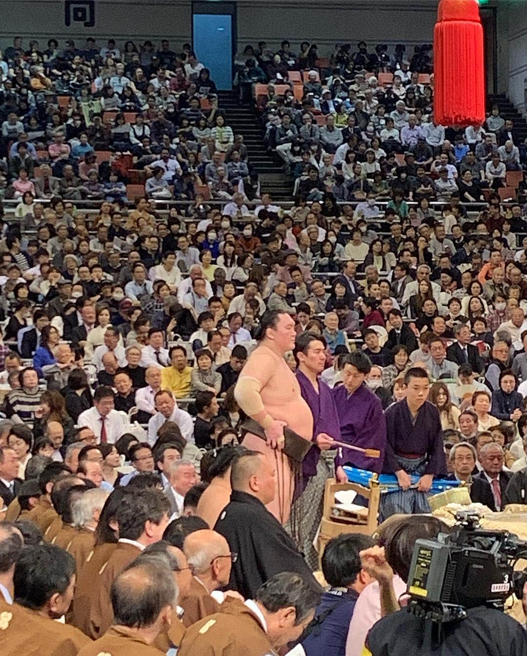 大西将太郎さんのインスタグラム写真 - (大西将太郎Instagram)「Went to watch sumo for the first time !! Awesome 👏  #SUMO #OSAKA #白鵬 #貴景勝 #Japan #traditional」3月21日 14時10分 - shotaro12