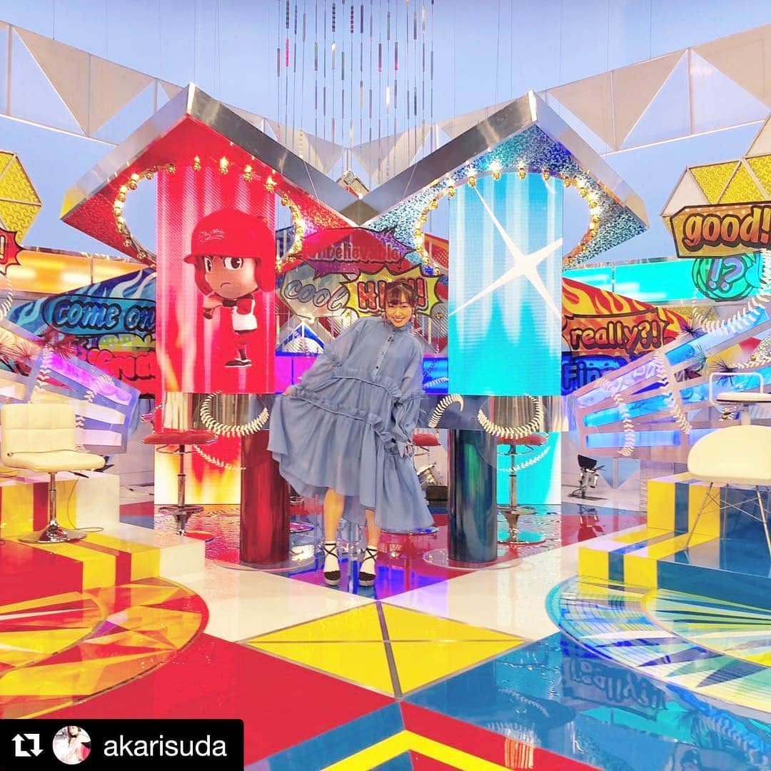 柏木作夢さんのインスタグラム写真 - (柏木作夢Instagram)「#Repost @akarisuda ・・・ 3月15日(金)日テレ系 【OB vs 現役 プロ野球好珍バトル2019春】 父も兄も野球少年で名古屋人で 物心ついた時から中日ファン という家庭で育った私⚾️ こういう番組を観て野球って面白い！ って思っていた人間としては、 本当に嬉しい出演でした。 ありがとうございました😊  この日の衣装はスタイリストの @samukashiwagi さんにお願いして 衣装候補ぜーんぶ ドラゴンズブルーを 用意していただいていました💙 サムさんいつもありがとうございます😊  #プロ野球好珍バトル #野球 #中日ドラゴンズ」3月21日 14時20分 - samukashiwagi