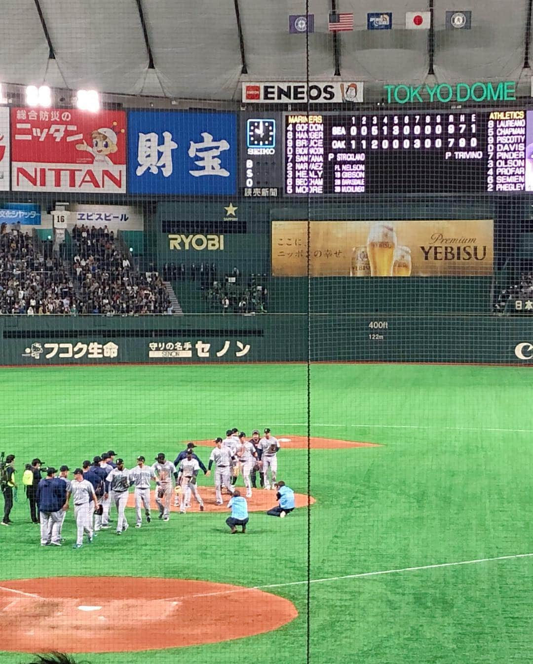 松中みなみさんのインスタグラム写真 - (松中みなみInstagram)「2019.3.20🌸 メジャー開幕戦‼️in 東京ドーム ⚾️マリナーズvs.アスレチックス⚾️ ・ ・ 練習からしっかり目に焼き付けてきました👀✨ ・ グッズショップが今まで見たことない行列だったけど ずっと並んでイチロー選手のハンドタオルGET💖✨ ・ ・ イチロー選手はこの日残念ながら ノーヒットだったけど、 〝明日も出る〟ってサービス監督が言ってたし、  なんたって菊池雄星投手が先発なので 東京ドームでしっかり応援してきます🔥 ・ ・ ・ #mlb #mlbjapan #mariners #ichiro  #メジャーリーグ #東京ドーム #野球  #イチロー 選手 #菊池雄星 投手 #マリナーズ #アスレチックス  #大井智保子 #松中みなみ #野球女子」3月21日 14時32分 - minami_matsunaka