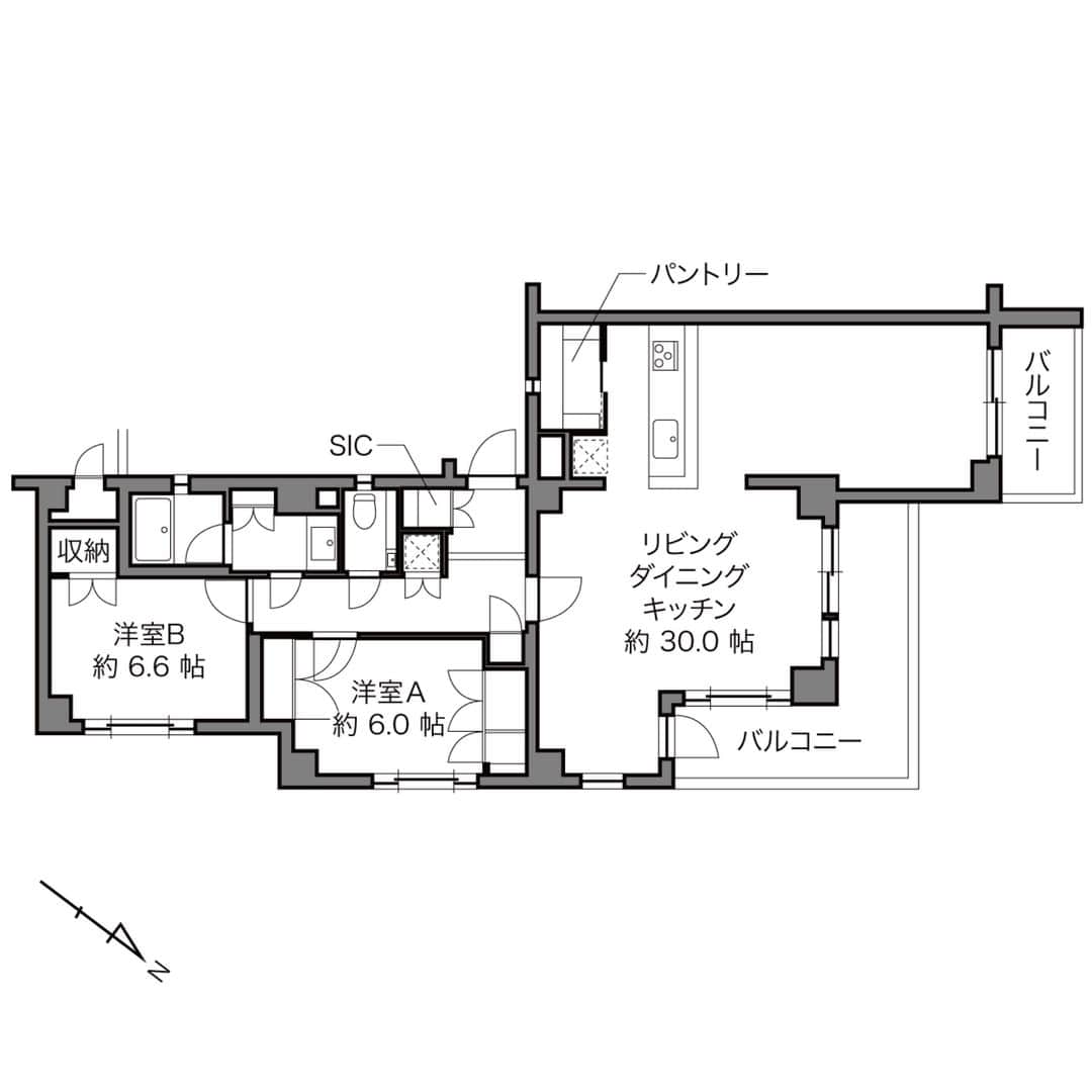 カウカモ ｜『一点もの』の住まいに出会おうさんのインスタグラム写真 - (カウカモ ｜『一点もの』の住まいに出会おうInstagram)「『拝啓 ラグジュアリー』 参宮橋駅 / 2LDK (3LDKに変更可能) / 97.15㎡ . cowcamoから “ラグジュアリー” への手紙。新たなプロデュース物件は「参宮橋」が舞台です。「はしご張り」の床、モルタル仕上げの折上天井。真鍮や銅が鈍く輝く “オーセンティック＆モダン” な空間。専有面積97.15㎡・LDK約30帖と、ゆったりくつろげるお部屋です。 --------------- ▶︎バーチャル内見ができるカモ？この物件の詳細はプロフィールのリンクから【 拝啓 ラグジュアリー 】をチェック！→@cowcamo --------------- . #cowcamo #カウカモ . #住まい#暮らし#マイホーム#リビング#ダイニング#キッチン#リノベ#リノベーション#リノベーションマンション#中古マンション#マンション暮らし#ライフスタイル#シンプルライフ#インテリア#インテリアデザイン#インテリアコーディネート#インテリア雑貨#インテリア好きな人と繋がりたい#物件探し#内装 #アクセントウォール#ナチュラルモダン#リビング照明#インダストリアル#広いリビング#リビングダイニング#カフェ風インテリア#リビングインテリア」3月21日 15時01分 - cowcamo