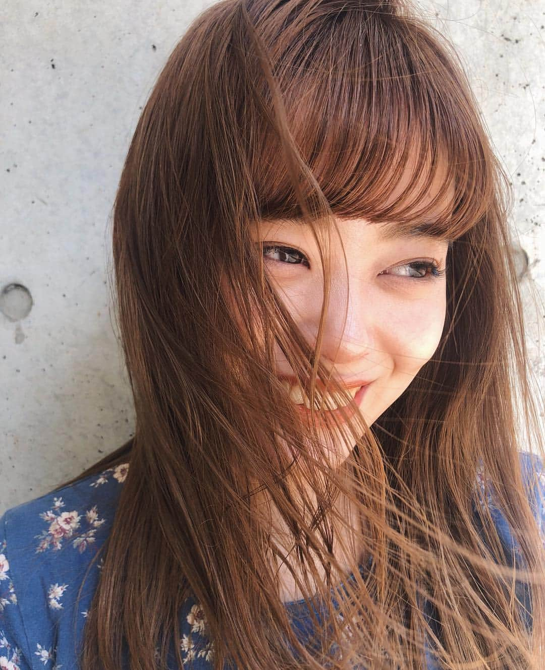 彩ステファニーさんのインスタグラム写真 - (彩ステファニーInstagram)「、 風が強かったー かなちゃんありがとう🌬 #stephanie_style」3月21日 15時32分 - aya_stephanie