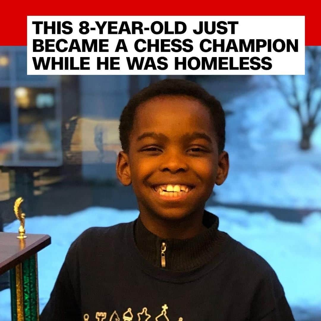 CNNさんのインスタグラム写真 - (CNNInstagram)「Eight-year-old chess player Tanitoluwa Adewumi just won the New York State Scholastic Primary Championship in his age bracket. Tani, who fled Nigeria in 2017 and now lives in New York, learned how to play the game about a year ago. Tani and his family had been living in a homeless shelter, but since the third grader’s victory, the Adewumis have received a flood of support and were even gifted an apartment, according to chess program supervisor at Tani’s school. (📸: Russell Makofsky)」3月21日 16時00分 - cnn