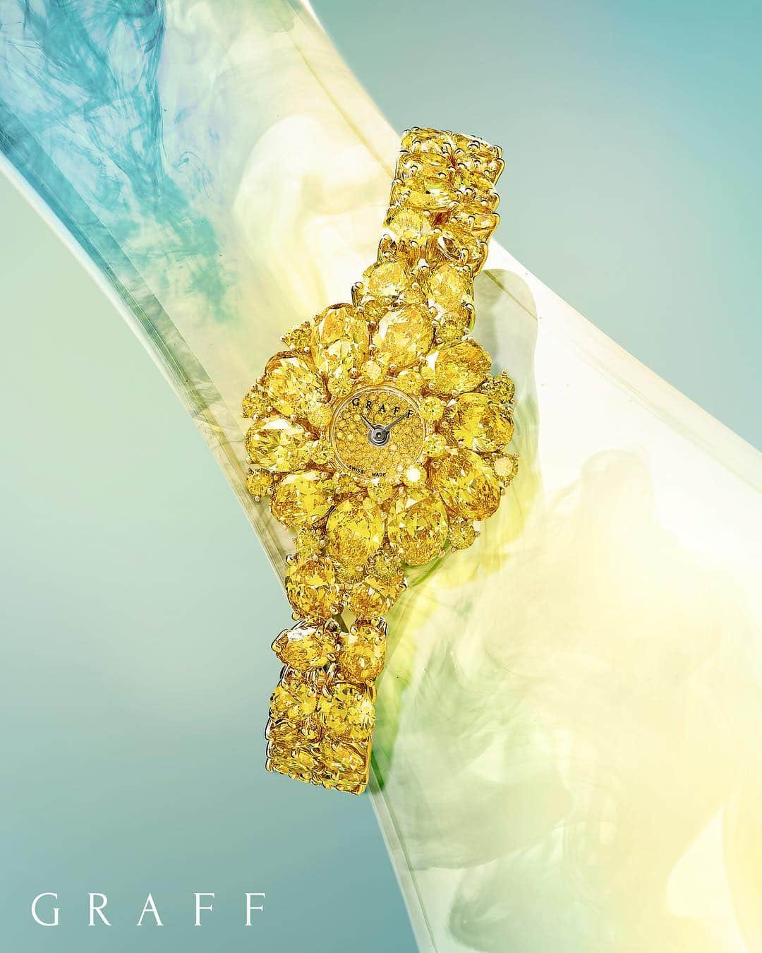Graffさんのインスタグラム写真 - (GraffInstagram)「Astonishing jewellery watches. • Oval Fancy Vivid Yellow diamond watch, 59cts #baselworld2019 #graffdiamonds #highjewelry」3月21日 16時05分 - graff