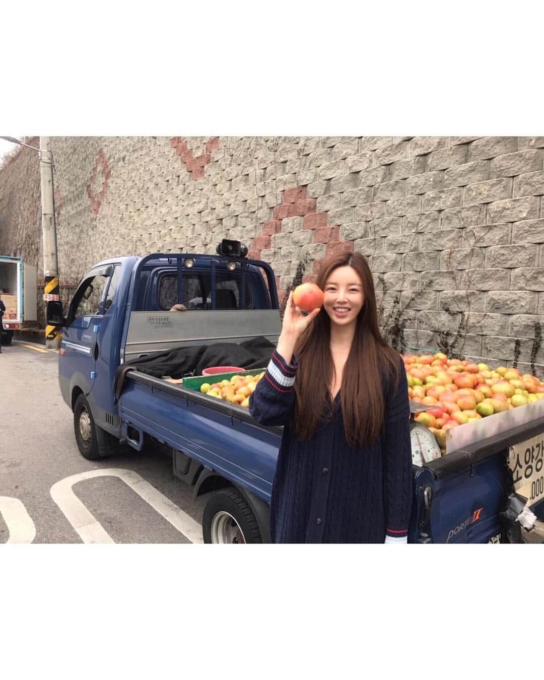 ユ・スンオクさんのインスタグラム写真 - (ユ・スンオクInstagram)「- > 어제 #🍅#토마토 도 샀구요 ,☺️」3月21日 16時14分 - seungok_yu