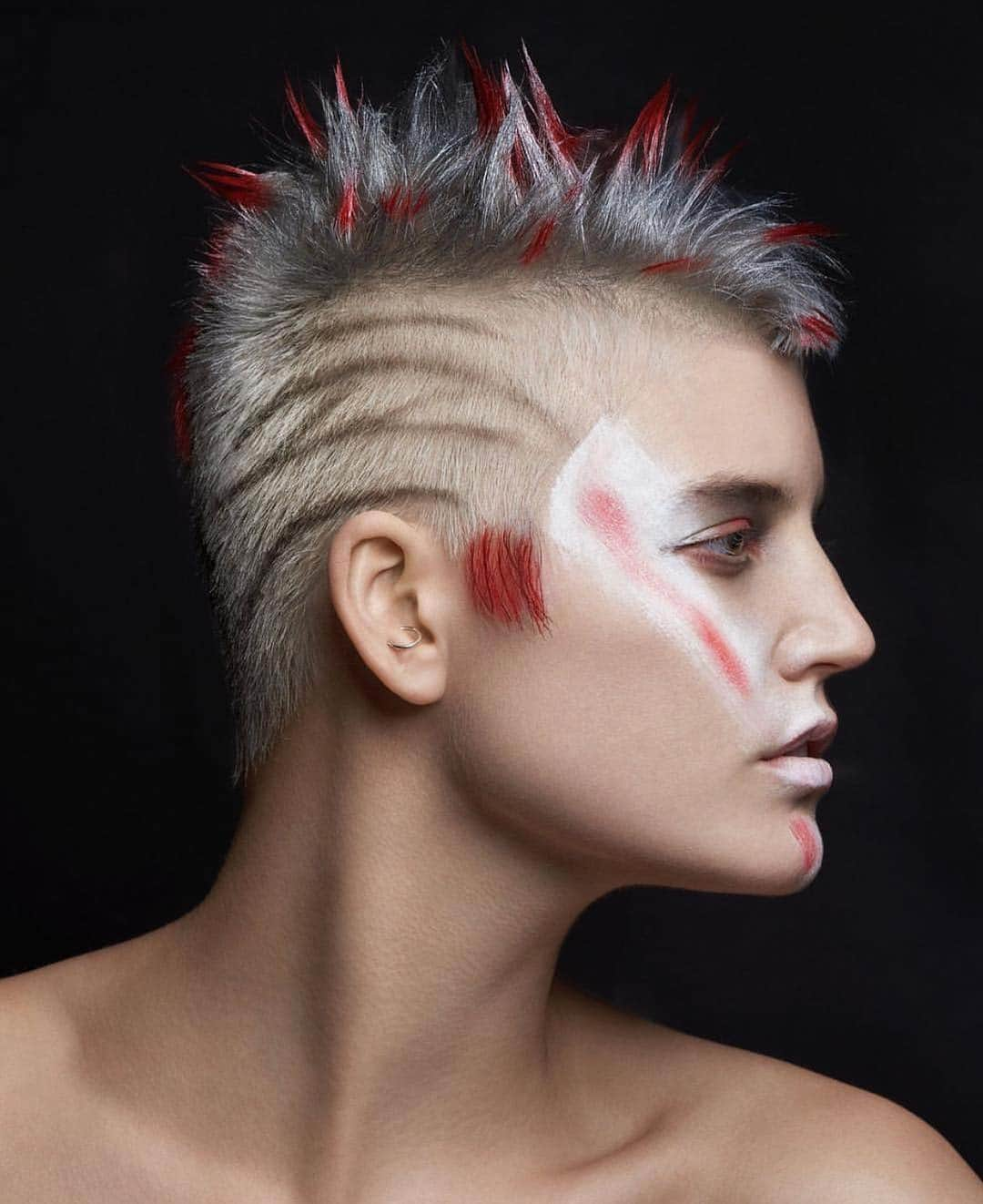 京極 琉さんのインスタグラム写真 - (京極 琉Instagram)「Photography: Martin Higgs Model : Nikki Hafter Hair&Direction : Ryu Kyougoku MUA: Marino #btcbigshot19_creativehaircolor #btconeshot19_platinum #btcbigshot19_editorial #btcbigshot19_haircut #oneshothairawards  #btconeshot19_naturaltexture #btconeshot19_curls#oneshot#salonryu#京極琉」3月21日 16時40分 - ryuhairartist