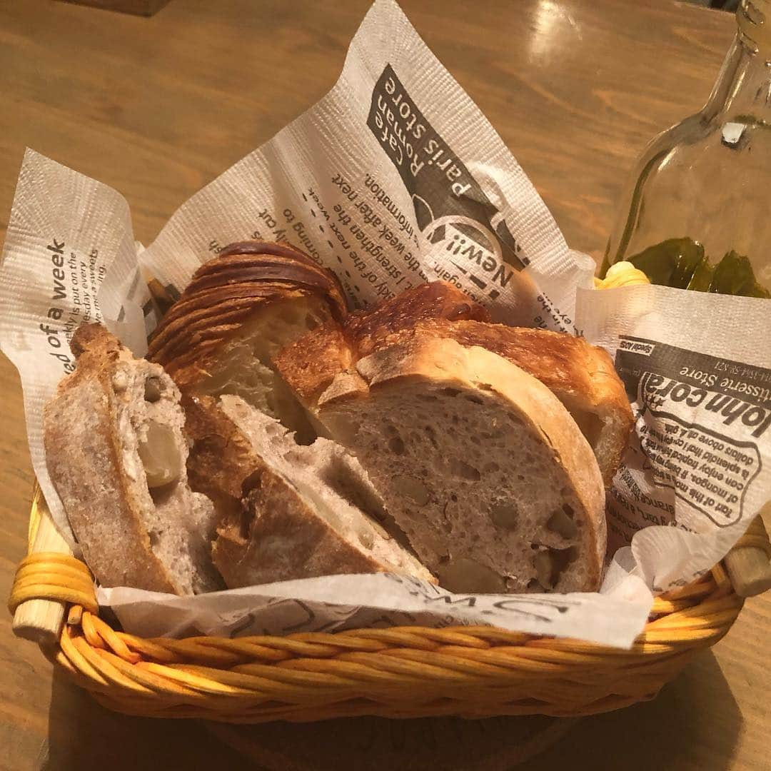 おごせ綾さんのインスタグラム写真 - (おごせ綾Instagram)「#新潟駅前 #Oven Bar STOVE #ストーブ#オーブンバルストーブ#yummy#gourmet#delicious #グルメ#グルメ好きな人と繋がりたい #ごはん #めしすたぐらむ #foodphotography #foodporn #foodie #foody#フォローミー#kanpai #kanpaiアプリ使ってみた  KANPAIアプリの乾杯🥂ドリンク無料でお得に3次会🧡」3月22日 3時41分 - ogose0123