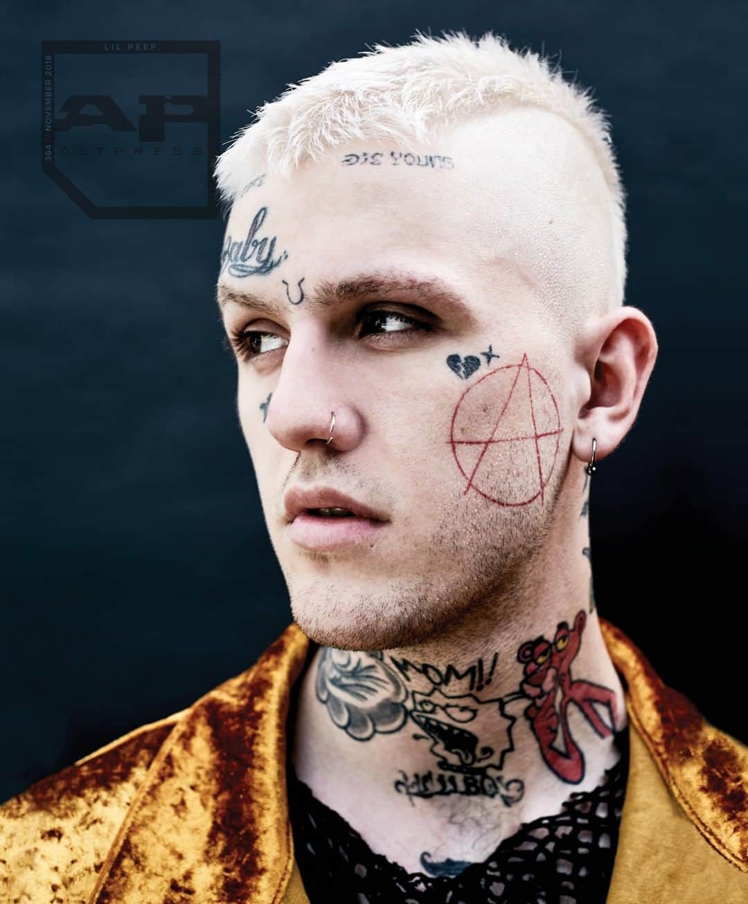 Alternative Pressさんのインスタグラム写真 - (Alternative PressInstagram)「One of our favorite issues of 2018 🖤 Every @lilpeep issue comes with a free art print, available at the link in our bio⁣ .⁣ .⁣ .⁣ .⁣ #lilpeep #lilpeep4ever #altpress #ap #alternativepress」3月22日 2時20分 - altpress