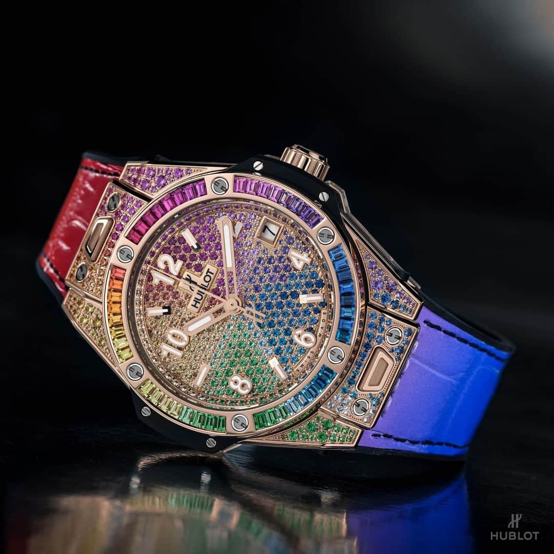 のインスタグラム：「A touch of rainbow inspiration: to set a colorful tone all day. New #BigBangOneClick Rainbow in 39mm. The bezel is set with 48 baguette-cut colored gemstones and the dial is set with 307 colored gemstones. #HublotRainbow #HublotBaselworld #Baselworld2019 #Baselworld」