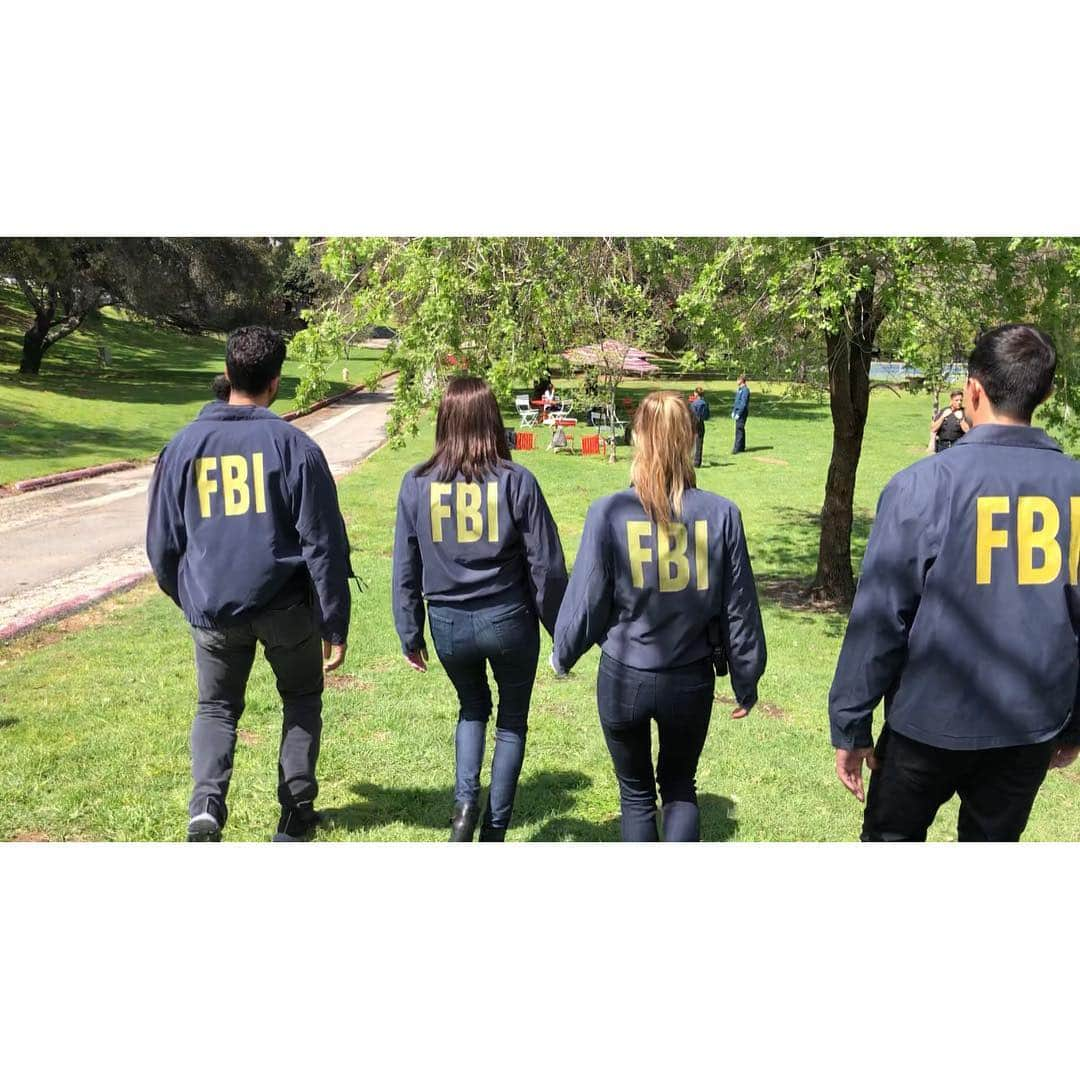 A・J・クックさんのインスタグラム写真 - (A・J・クックInstagram)「FBI ✨✨✨✨✨✨✨✨✨✨✨✨✨💫💫💫💫💫💫💫💫💫💫💫or SEX.B.I 🔥🔥🔥🔥🔥🔥🔥🔥🔥#criminalminds #fbi #sexbi. #finalseason #jemily #tvshow」3月22日 2時33分 - ajcook