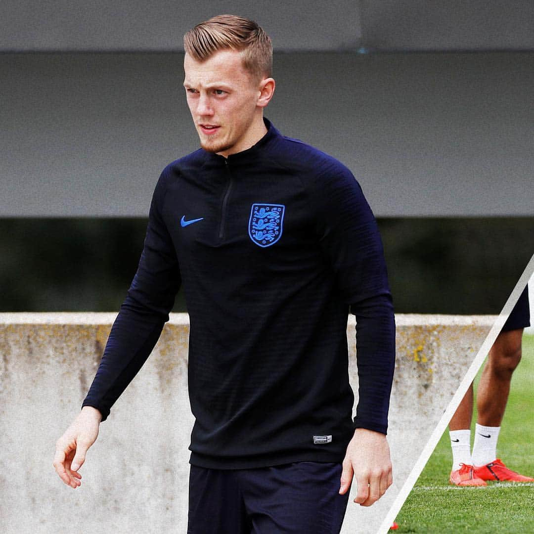 サウサンプトンFCさんのインスタグラム写真 - (サウサンプトンFCInstagram)「Tuning up for #ThreeLions duty! How much ♥️ for @prowsey16? #saintsfc #euro2020 #england」3月22日 3時03分 - southamptonfc