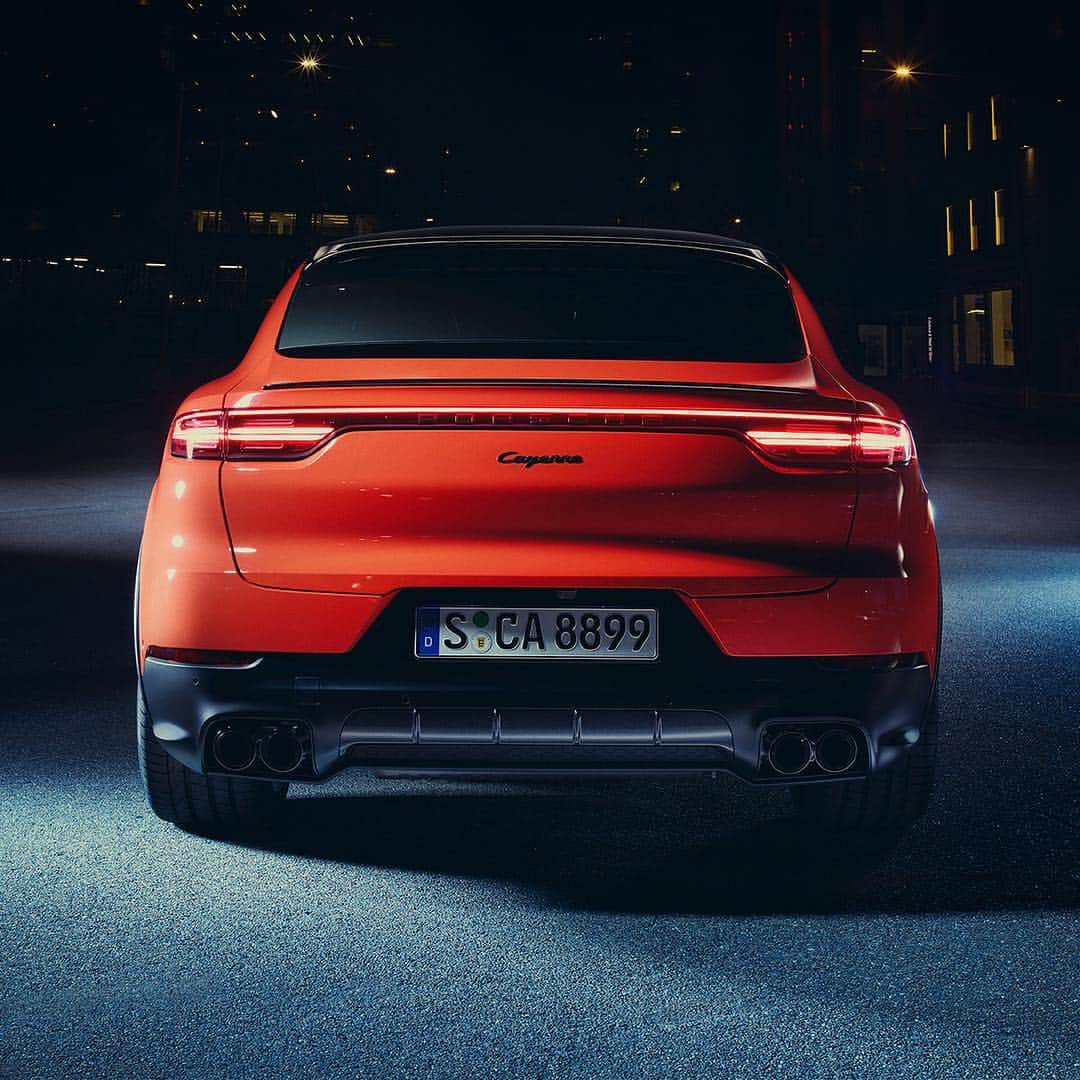 Porscheさんのインスタグラム写真 - (PorscheInstagram)「We are proud to introduce the new Cayenne Coupé and the Cayenne Turbo Coupé. Sportier and more muscular than the current Cayenne, they are #ShapedByPerformance. #CayenneCoupe #Porsche #Cayenne #PorscheCayenne __ Combined fuel consumption in accordance with EU 6: Cayenne Coupé models: 11.4 – 9.3 l/100 km; combined CO2 emissions 261 – 212 g/km」3月22日 3時15分 - porsche