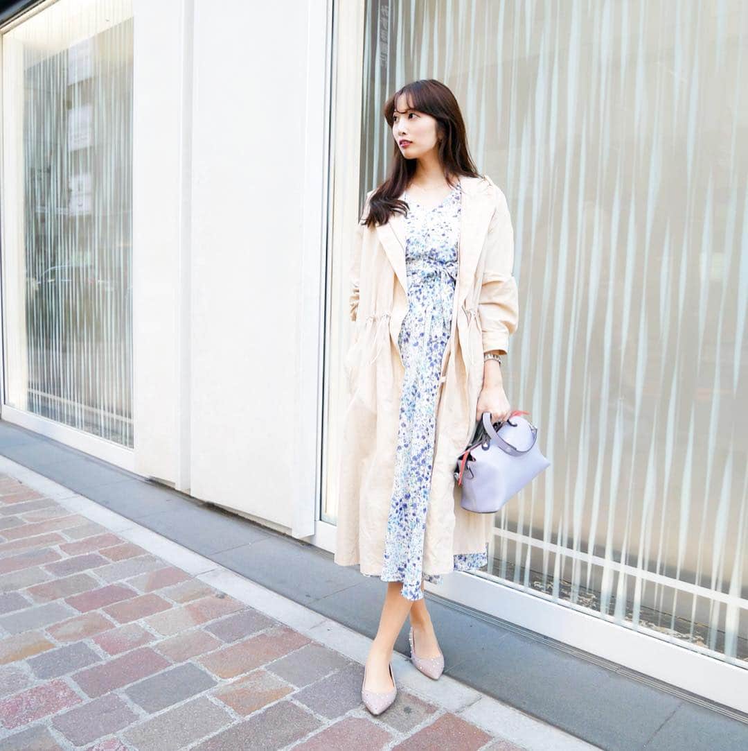 のインスタグラム：「. .  今年の春は🌸 花柄だったり💐 レトロな形のワンピースだったり👗 . 甘め好きの私にはすっごいタイプな アイテムばかりです❣️ . #outer ..#mercuryduo (@mercuryduo_com ) #onepiece ..#jusglitty(@jusglitty_official ) . #coordinate #コーディネート #きょコ #コーデ #fashion #ootd #おでかけコーデ #onepiece#onepieceholic #ワンピース #春ワンピース #花柄ワンピース #花柄 #春服 #春コーデ #spring #👗」