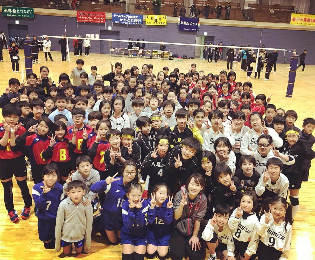 佐野優子のインスタグラム：「. 私が6年間過ごした🏫清水小学校のバレーボールチーム主催のイベントで、 可愛い子たちとバレーボールしました🏐💕 . 楽しい思い出いっぱい🌸🌸🌸 . . #高槻市立清水小学校  #清水VBC #小学生バレーボール  #バレーボール #volleyball」