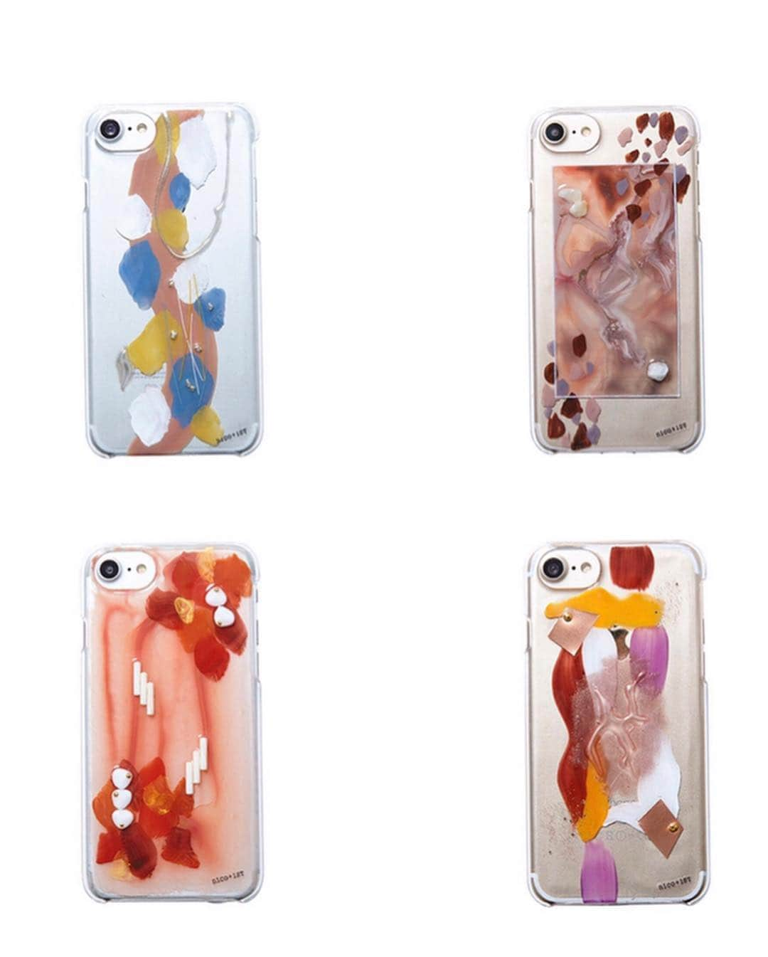 FUDGEさんのインスタグラム写真 - (FUDGEInstagram)「《Collaboration Item》 BRAND：nico+isT  nico+isT iPhone case ネイリストとアクセサリーデザイナーによるブランド≪ニコイスト≫とのコラボiPhoneケースに待望の新作が登場！ . ●iPhone 8/7/6s/6 ●iPhone X/XS 個性が光るエッジの効いたデザインのiPhoneケースで、毎日持ち歩く小物にもこだわって。 . @fudge_online_store . - - - - - - - - - - - - - - - - - - - - - - - - - - . 1枚目 ✔iPhoneケース_¥5200 / FUDGE×nico+isT ( @fudge_online_store ) ✔カットソー_¥9500 / ORCIVAL（ビショップ） . 2枚目 ✔iPhoneケース_¥5200 / FUDGE×nico+isT ( @fudge_online_store ) ✔カットソー_¥9500 / ORCIVAL（ビショップ） ✔腕時計_¥17500 / AARK Collective（エイチエムエスウォッチストア表参道） .  3枚目 ✔iPhoneケース_¥5200 / FUDGE×nico+isT ( @fudge_online_store ) ✔カットソー_¥9500 / ORCIVAL（ビショップ） ✔肩にかけたニット_¥28000 / JOHNSMEDLEY（リーミルズエージェンシー） .  4枚目 ✔iPhoneケース_¥5200 / FUDGE×nico+isT ( @fudge_online_store ) ✔カットソー_¥9500 / ORCIVAL（ビショップ） ✔ニット帽_¥6000 / unfil（ビショップ） . - - - - - - - - - - - - - - - - - - - - - - - - - -」3月21日 19時00分 - fudge_magazine