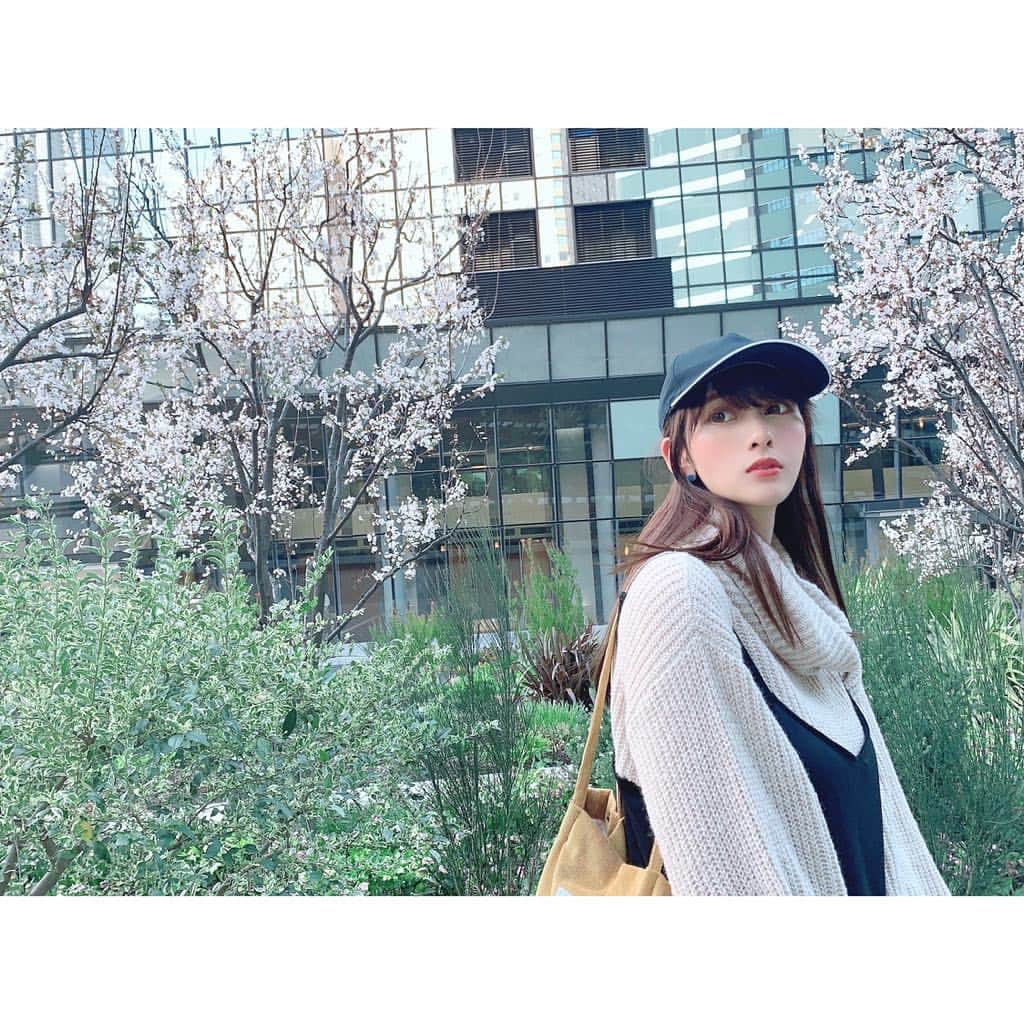 アンジェラ芽衣さんのインスタグラム写真 - (アンジェラ芽衣Instagram)「お花が咲いて緑が濃くなって、少しづつ春らしくなってきたね🌸﻿ ちなみに私が好きな花のひとつはかすみ草﻿ ﻿ みんな、好きなお花ある？﻿ ﻿ #アンジェラ芽衣 #2019 #2019年 #ポートレート #portrait #ポートレート女子 #写真 #photo #花はよいぞ #心を豊かにする #お花の写真も撮った #また載せる #イエー」3月21日 19時12分 - ange_la00