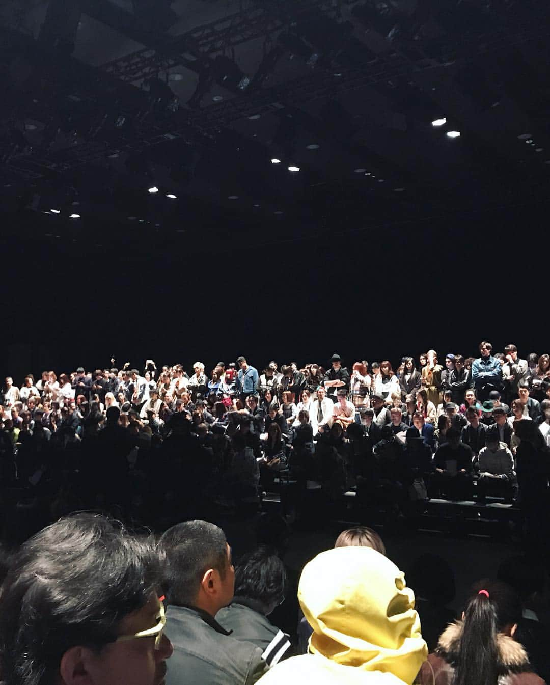 ジンソクさんのインスタグラム写真 - (ジンソクInstagram)「そして今日、渋谷のイベントに参加する前にヒカリエで行われたAmazon fasthion weekでチャヌお兄さんのブランド #ACUODbyCHANU のファッションショーに行って来ました！友達もモデルとして出てて皆かっこよかった！！今回も素敵な服が沢山あって、目の保養になりました。 #acuodbychanu」3月21日 19時13分 - jinstar