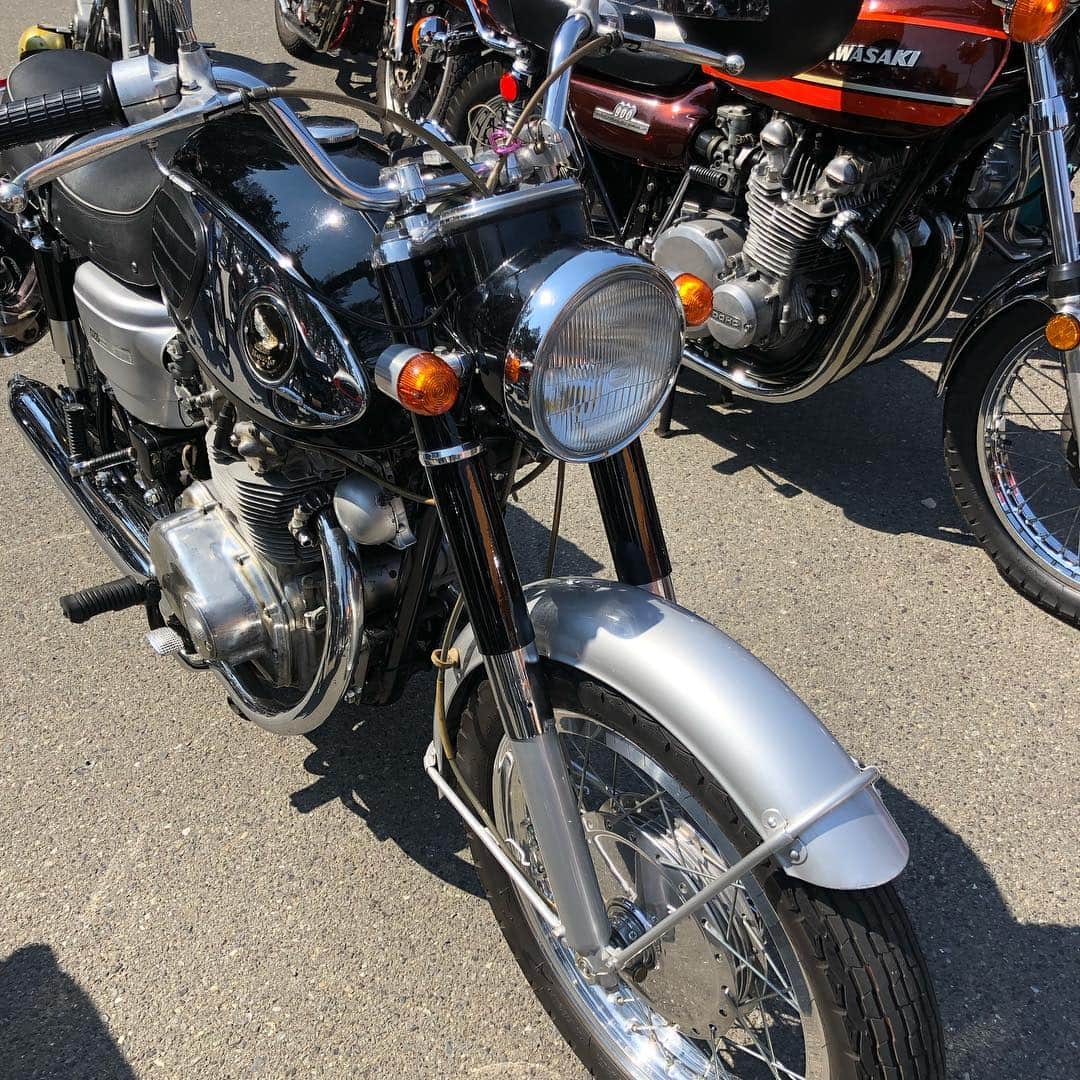 KIYOさんのインスタグラム写真 - (KIYOInstagram)「ジャパニーズもカッコいいぜ‼︎ #yamatoautobymeeting #ヤマトオートバイミーティング」3月21日 19時27分 - kiriko009