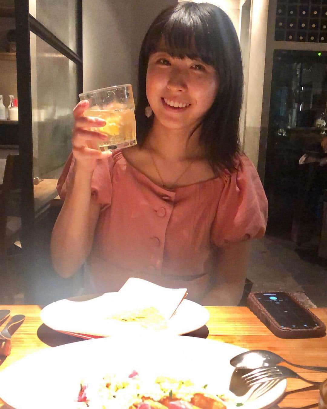 小谷津友里さんのインスタグラム写真 - (小谷津友里Instagram)「あゆみとご飯行ったときの‪⸜(*ˊᵕˋ* )⸝‬ もう2週間前..,！？ときの流れが早すぎてびっくりしている😂🌸 あっという間に4月になりそうだね (*•̀ᴗ•́*)و ̑̑ * * 久しぶりに久しぶりに明日はおやすみだーー!!😍😍 * *  #ごはん#なかよし  #jillstuart #cosmetics #dinner」3月21日 19時48分 - yurikoyatsu