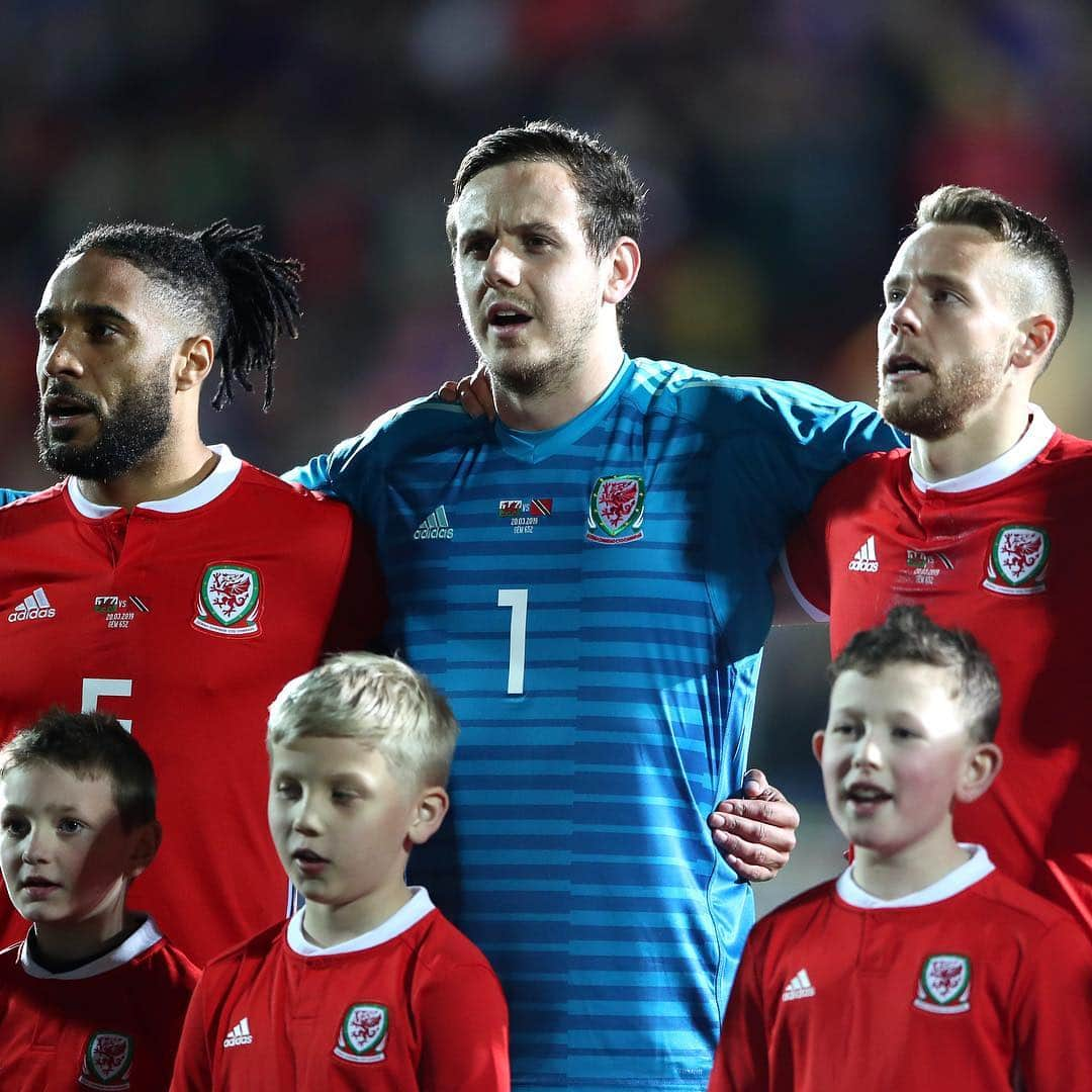 レスター・シティFCさんのインスタグラム写真 - (レスター・シティFCInstagram)「Danny Ward and George Thomas featured for Wales in a 1-0 victory over Trinidad & Tobago 🦊🏴󠁧󠁢󠁷󠁬󠁳󠁿 . . . #lcfc」3月21日 20時11分 - lcfc