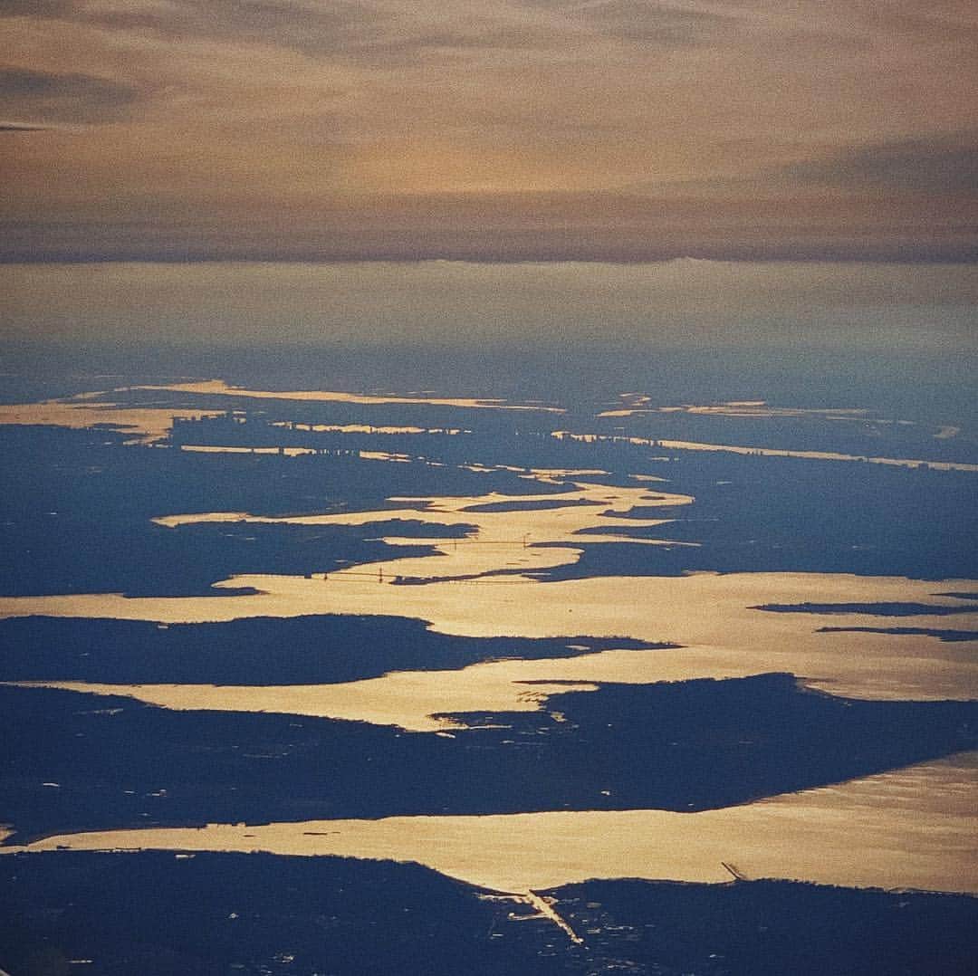 リウ・ウェンのインスタグラム：「#WenInFlight」