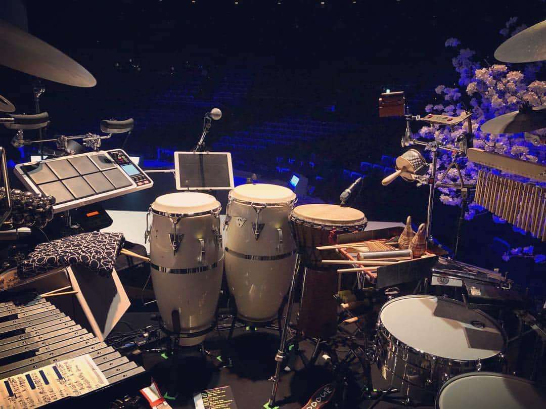 若森さちこさんのインスタグラム写真 - (若森さちこInstagram)「SUPERJUNIOR-RYEOWOOK SPECIAL LIVE 「Bom Voyage 」終わっちゃいました！3本だけなんて勿体ない😭リョウクの歌声、ホント最高でした。  久しぶりのKRYBANDのみんなと。  また会う日までー！  #superjunior #ryeowook #percussion #kryband #リョウク #皆川真人 #國武建臣 #遠山哲朗 #堀井慶一 #若森さちこ #よしっ！」3月21日 20時46分 - pistachico