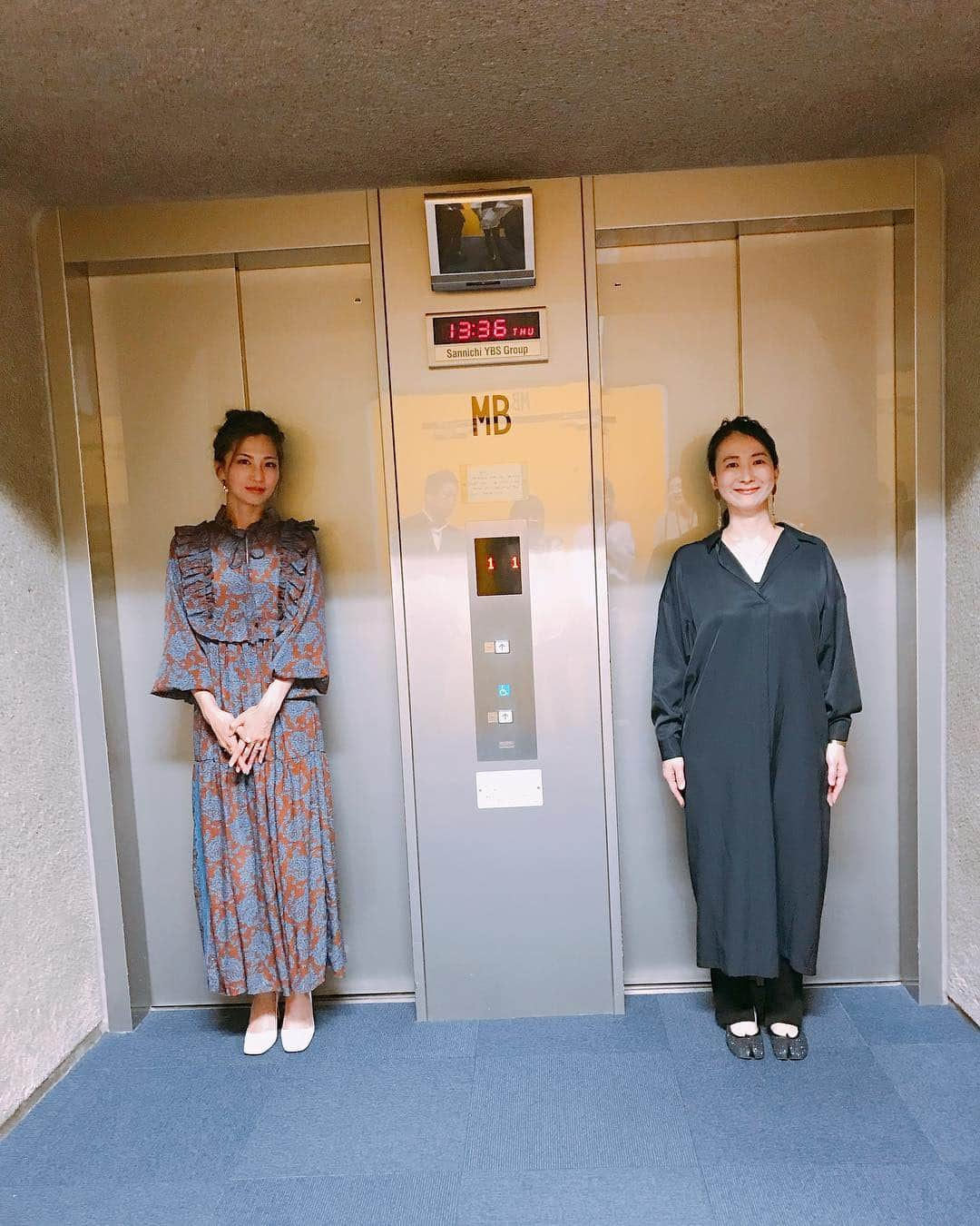 安田美沙子さんのインスタグラム写真 - (安田美沙子Instagram)「今日は、まいまいと、トークイベント☺️❤️✨大好きな人とお仕事なんて、幸せ過ぎて、楽しすぎて、コンビを組みたいくらいでした。笑 . . お料理についてのトーク、私も勉強になったし、改めてまいまいから学んだ事は計り知れなくて、そしてこれからも師匠と呼ばせて頂こうと誓ったのでした。 前に作ったのが無くなったので、近々お味噌教室もお願いしました☺️✨ . . てててTVの可愛い三浦アナ✨そして芸人さんダンビラムーチョさんにも旨辛フェスにてお会い出来ました💕 ほんとに旨くて辛いから、お酒が進む。。 . . まいまいの新刊、「箸休め」沢山食卓に登場しそうです☺️✨ てててTVの皆さんありがとうございました❤️ . . #instagood #instafood #てててTV #変顔じゃんけん #箸休め @maikodeluxe  #山梨 #旨辛フェス」3月21日 21時03分 - yasuda_misako