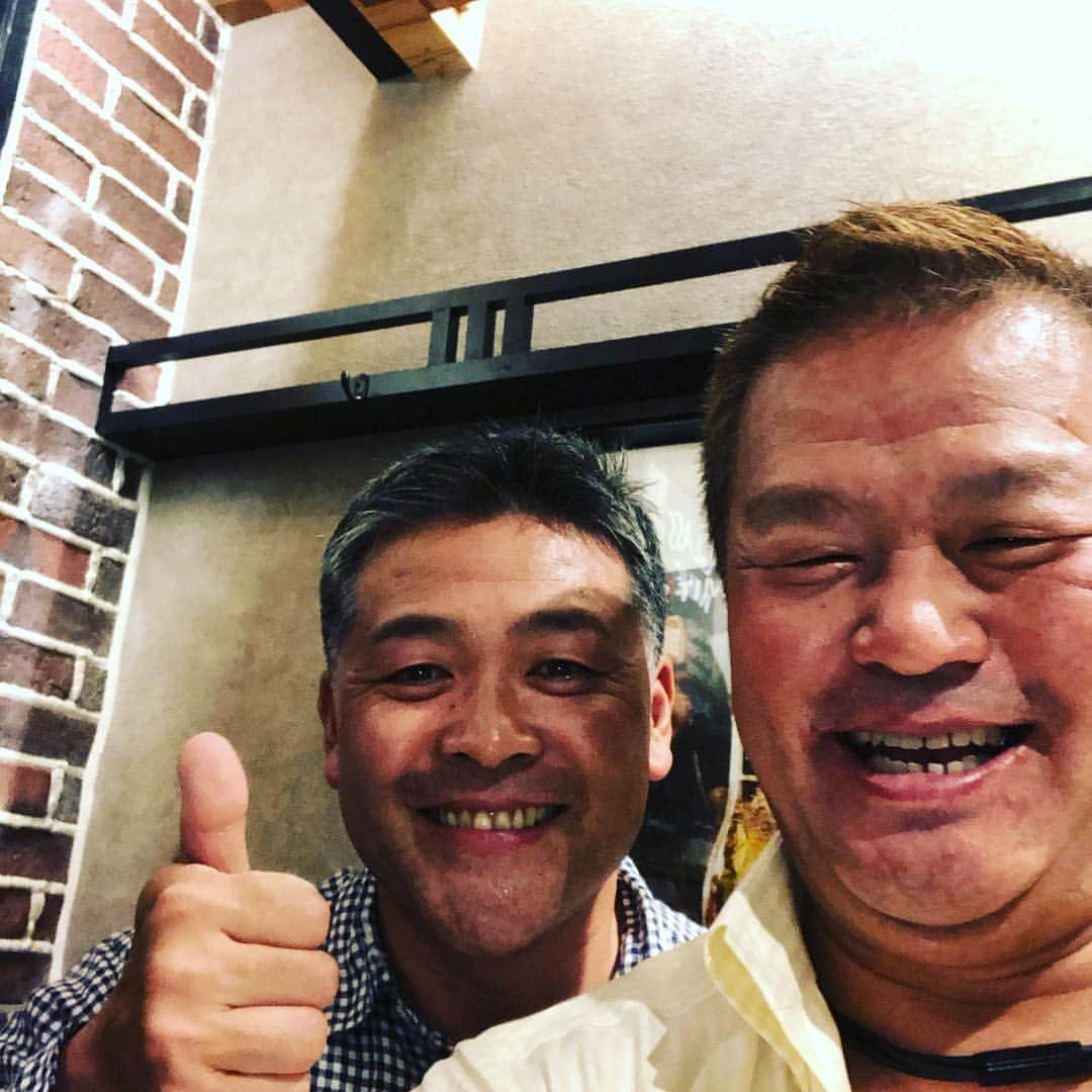 金村義明さんのインスタグラム写真 - (金村義明Instagram)「#江坂#ジャパンクリエイト杯#前夜祭#焼肉#肉バル#二箇所で食事会#明日宝塚ゴルフ倶楽部貸切コンペ#シニアプロ＃レギュラープロ多数#ゴルフ界の弟#手嶋多一#丸山大輔」3月21日 21時31分 - yoshiaki_kanemura