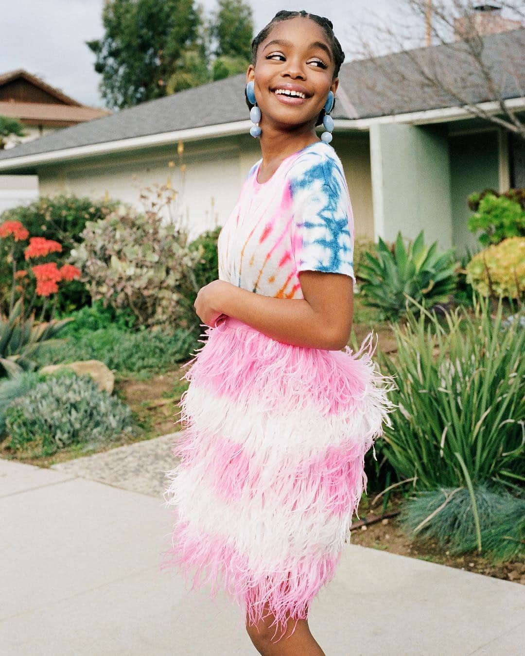 Teen Vogueさんのインスタグラム写真 - (Teen VogueInstagram)「@marsaimartin — who pitched the idea for @littlethemovie when she was just 10 years old — created the film with black people at the center, both onscreen and behind the scenes: "It wasn’t impossible. We definitely need more of that in the industry. Of course, the more I keep creating, the more that will probably happen." Link in bio. 💫」3月21日 21時50分 - teenvogue