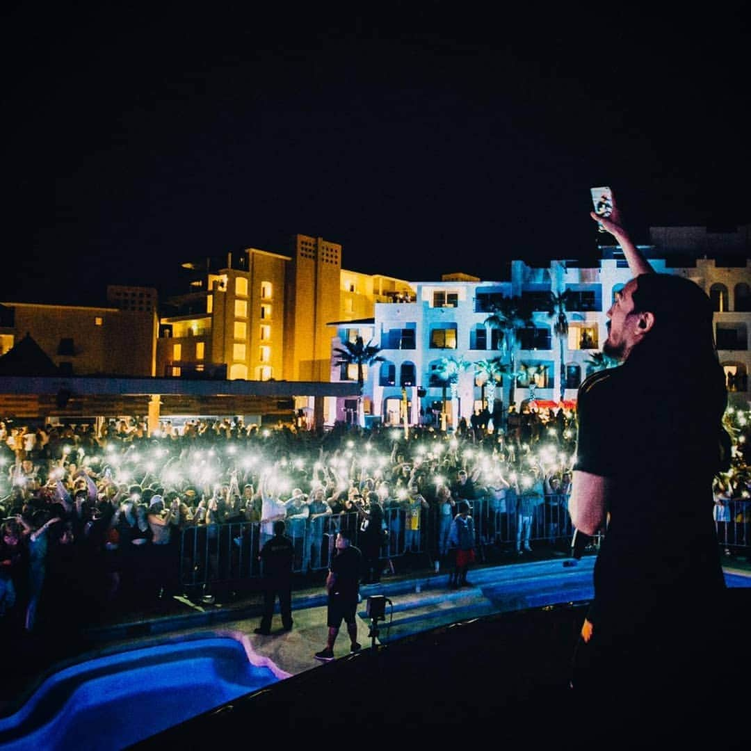 スティーヴ・アオキさんのインスタグラム写真 - (スティーヴ・アオキInstagram)「Have u ever tried cake 🍰🎂 down in Mexico? So damn good especially at my show. Spring break in Cabo was lit!! 🥳🥳🥳」3月21日 21時51分 - steveaoki