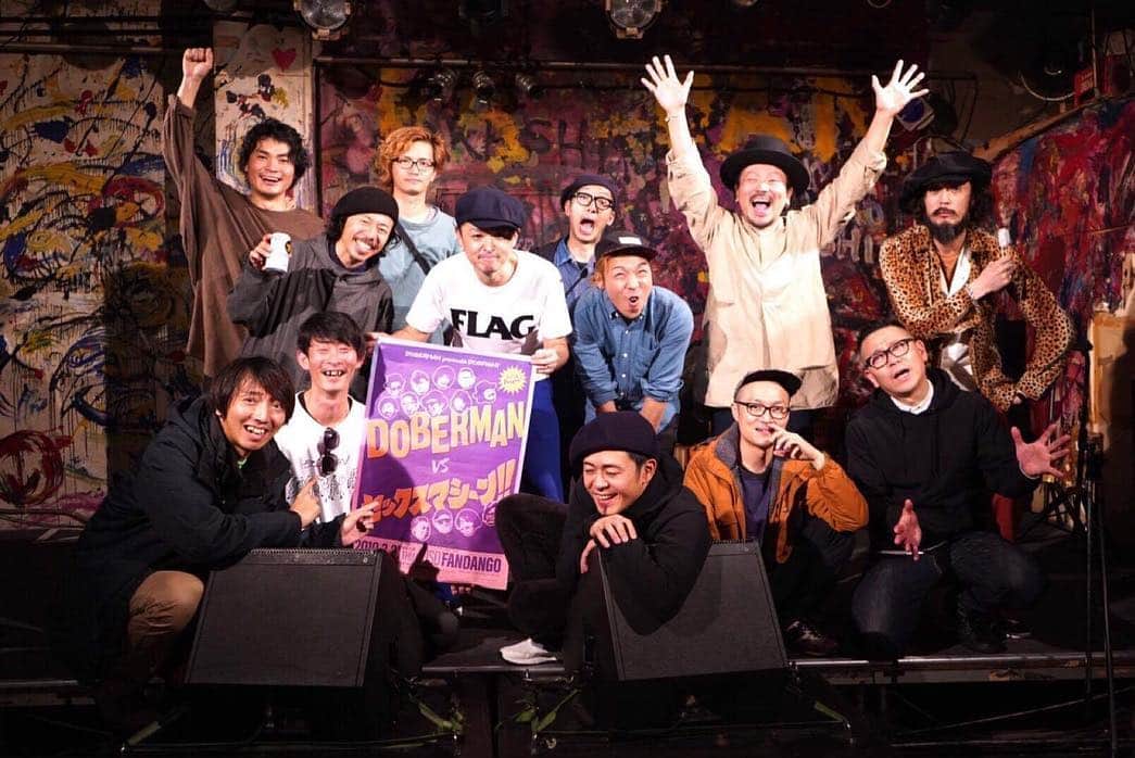 シーサーさんのインスタグラム写真 - (シーサーInstagram)「・ 灼熱パンパン十三ファンダンゴ!! ナイスホリデーがすぎた〜 タノシイがすぎた〜 サイ＆コウがすぎた〜 踊り狂いのみんな様。 セックスマシーン!! ありがとう様◎ DOBERMANいい波乗ってまっせ〜👍 パーティー続けな！ またパーティーしようぜぃ！ ピス！  photo by フジ子フィルム #doberman_ska #doberman #大阪 #十三 #ファンダンゴ #セックスマシーン #dogfight #いい波のってんね #まだまだ #パーティーしようぜぃ」3月22日 3時52分 - __seasir__