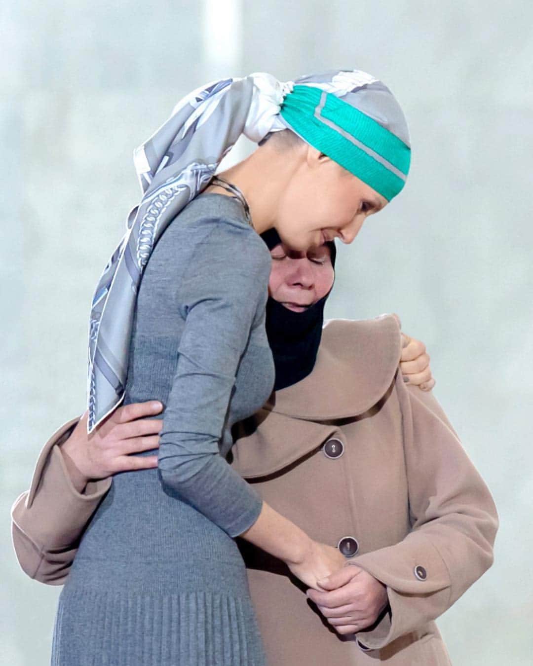 さんのインスタグラム写真 - (Instagram)「"..ألمكم ألمنا.. وجعكم وجع #سورية كلها .. اللي عمرها ما نسيت ولادها.." #لن_ننسى.. #عيد_الأم 2019 #MothersDay #SyrianPresidency #Syria #Assad #Asma #SyrianArmy #Brave #Honor #MothersDay #Syrian_abductees #Mothers_of_abductees #Missing_persons」3月22日 3時56分 - syrianpresidency