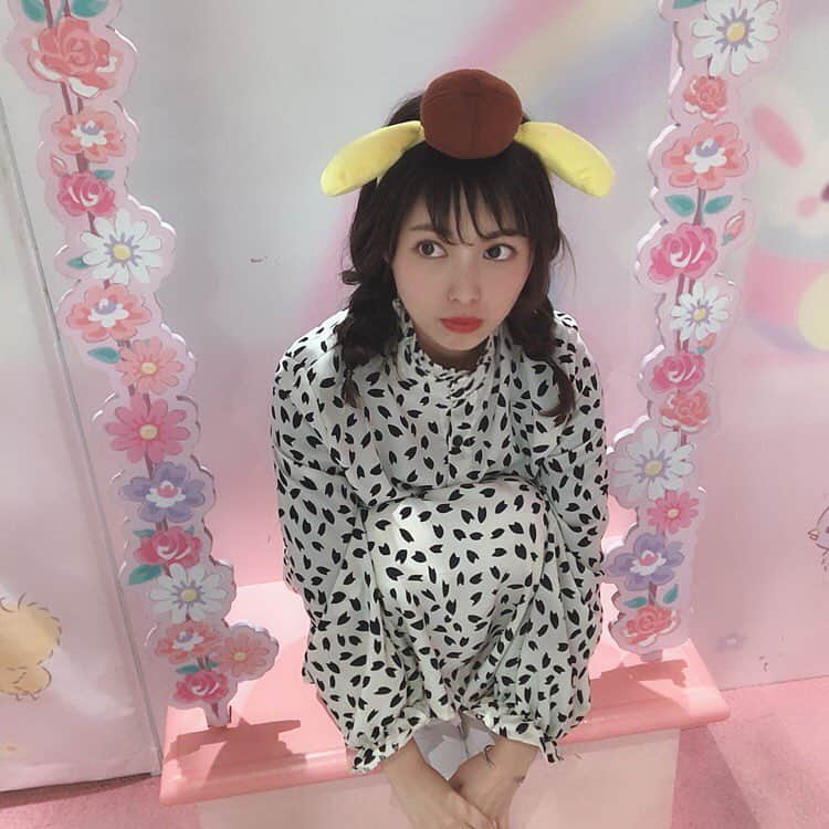 のインスタグラム：「・ ・ ・ 先日はミキティ(@mikiusui_211 )とサンリオピューロランドに行きました🍓 ・ (実はサンリオピューロランド大好きな私…) ・ いっぱい写真撮り合ったのでアップしていきまーす⤴️✨ ・ ・ ・ #ガールズプレス #サンリオピューロランド #tbt #sanriopuroland #sanriojapan #ポムポムプリン #サンリオ #ゆめかわいい #ふわふわ #多摩センター #japanesegirl」
