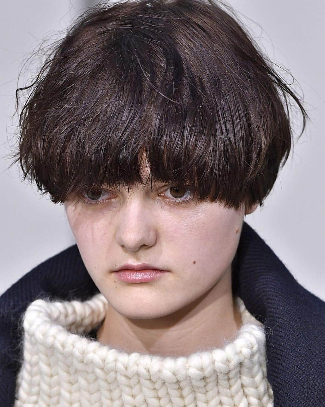 Vogue Italiaさんのインスタグラム写真 - (Vogue ItaliaInstagram)「Short Hair 💇‍♀️ The new trend seen on the runways. Swipe to take a look. A selection by #FrancescaGiorgetti today on vogue.it」3月21日 22時40分 - vogueitalia