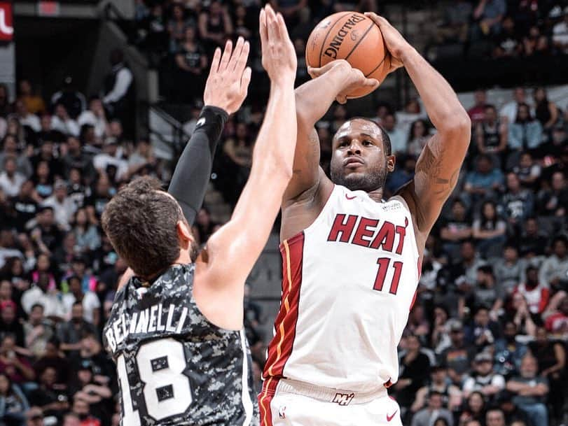 Miami HEATさんのインスタグラム写真 - (Miami HEATInstagram)「#SanAntonioSweep!  With Wednesday night's #HEATwin the squad completed the season sweep of the Spurs for only the 3rd time in franchise history (1996-97, 2012-13). Additionally, your Miami HEAT become the 1st NBA Eastern Conference team this season to complete the #SanAntonioSweep.」3月21日 23時00分 - miamiheat