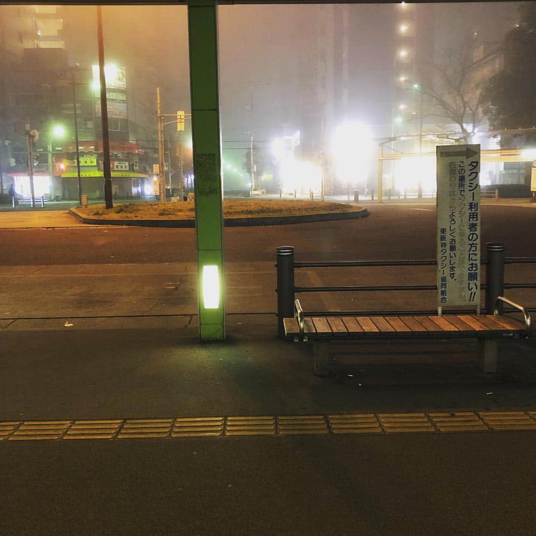 悠以さんのインスタグラム写真 - (悠以Instagram)「どこもかしこも #濃霧  #兵庫 #大阪」3月21日 23時31分 - yui.yuicomp