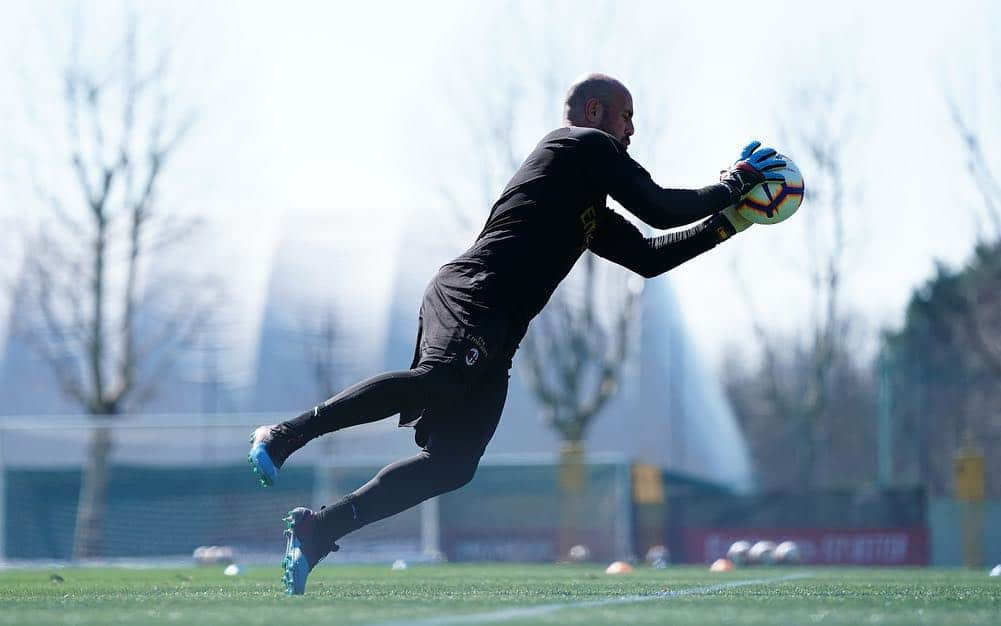 ACミランさんのインスタグラム写真 - (ACミランInstagram)「Thursday training with technical drills and a friendly match: Here are some snapshots 📸💪🏼 Giovedì di lavoro a Milanello: ecco alcuni scatti dell'allenamento di oggi 📸💪🏼」3月21日 23時38分 - acmilan