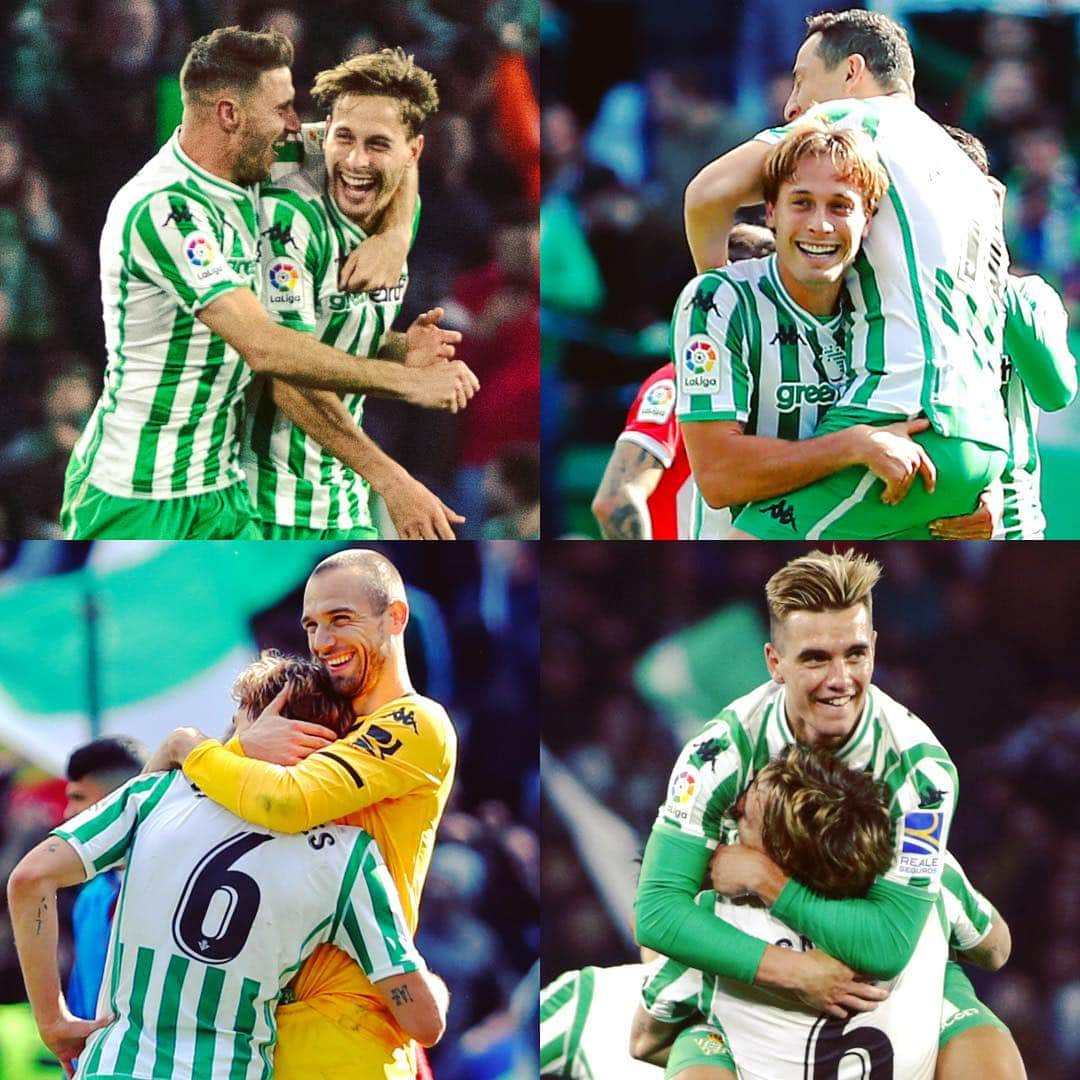 LFPさんのインスタグラム写真 - (LFPInstagram)「Everyone 💚 @sergiocanalesoficial • #Canales #RealBetis #LaLigaSantander #LaLiga #Love」3月21日 23時47分 - laliga