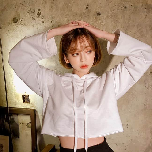 Chuuさんのインスタグラム写真 - (ChuuInstagram)「#chuuseoul #스트릿」3月21日 23時49分 - chuu_official