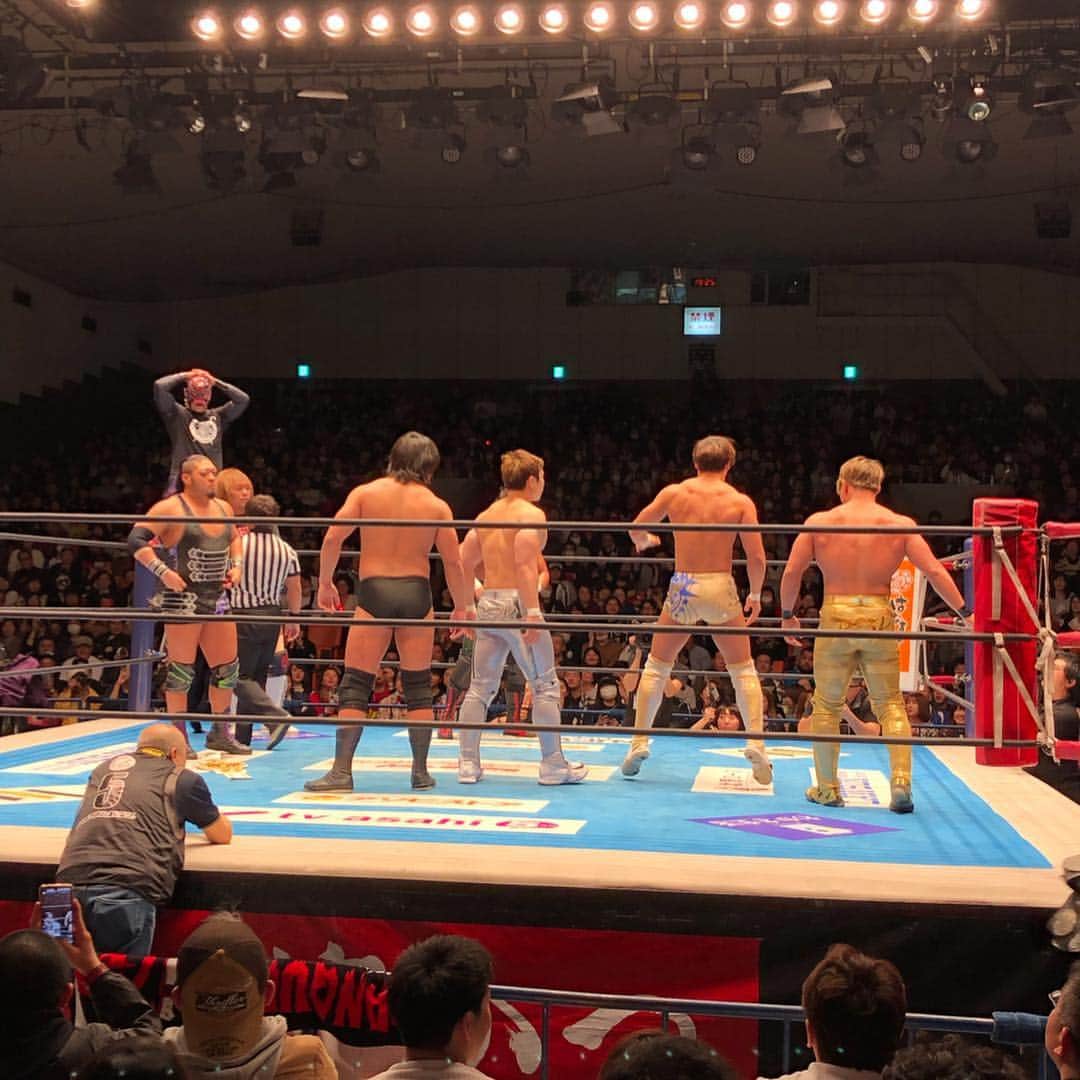 琥珀うたさんのインスタグラム写真 - (琥珀うたInstagram)「. . . 3/16-17 ニュージャパンカップ観戦行ってきたよ🙌🏼 聖地、後楽園ホール！ 面白い試合沢山でした☺️ . . . #新日本プロレス #njpw #ニュージャパンカップ #njc #prowrestling  #prowrestler  #プロレス #プロレスラー #後楽園ホール #korakuenhall」3月22日 0時19分 - uta0214khk