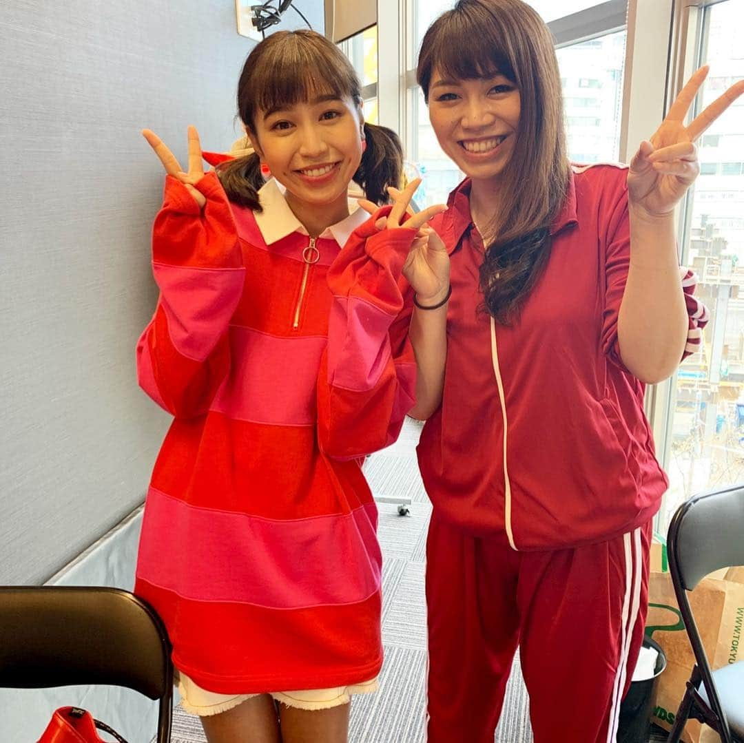 小林アナさんのインスタグラム写真 - (小林アナInstagram)「今日の振り返り① かえだ祭。もはやレギュラー枠を勝ち取る。意外と反復横跳びできた。 自分の健康体に感謝。 楽屋にてかえさんのパンツを何度か見る。  #かえだ祭」3月22日 0時13分 - genkobiribiri