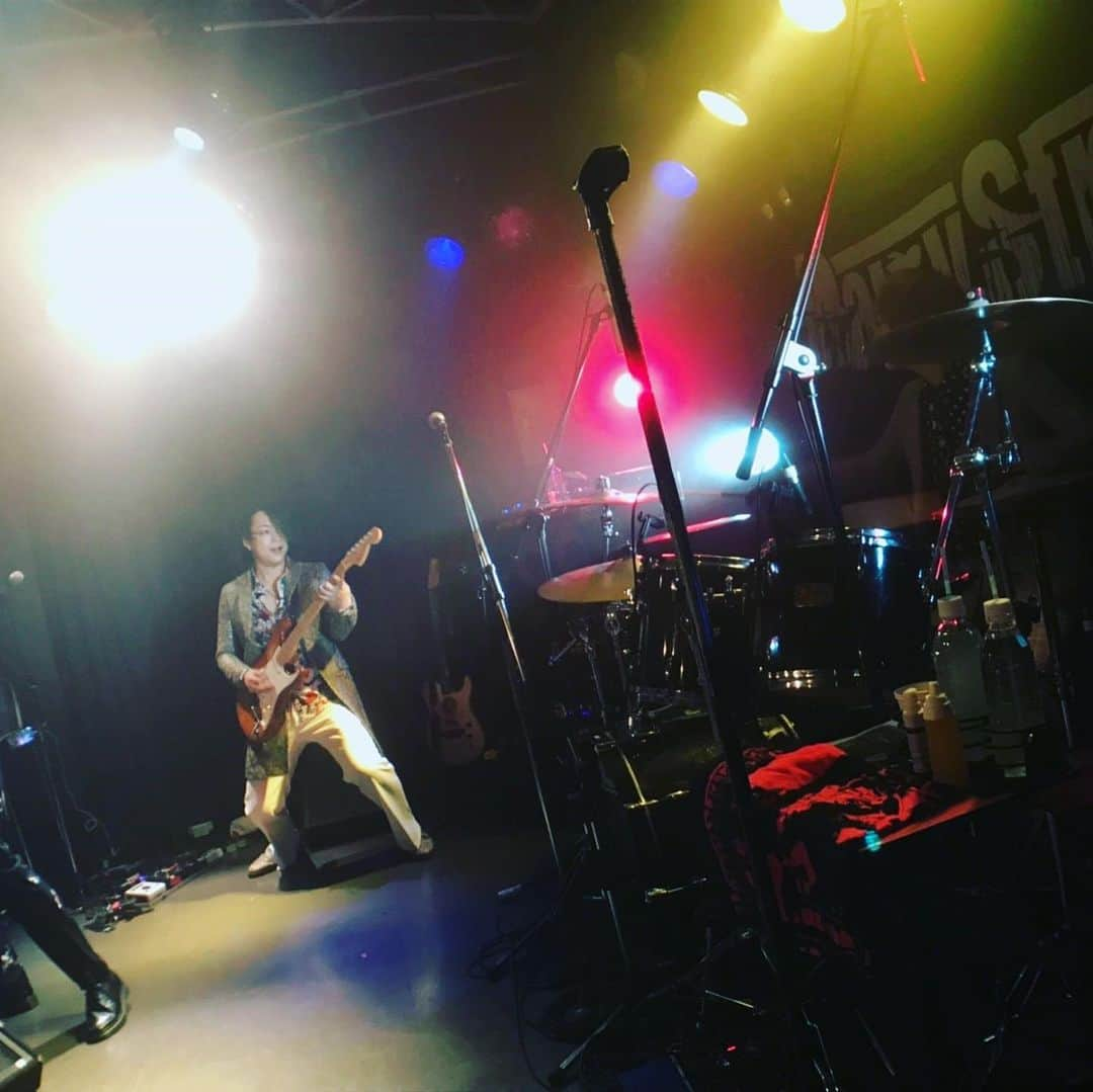 風弥さんのインスタグラム写真 - (風弥Instagram)「2019.3.16.This is DaizyStripper Tour 柏Thmb up すごいみんながアツかったのを覚えているよ。 #daizystripperkazami  #daizystripper #柏」3月22日 0時21分 - kazami_daizy