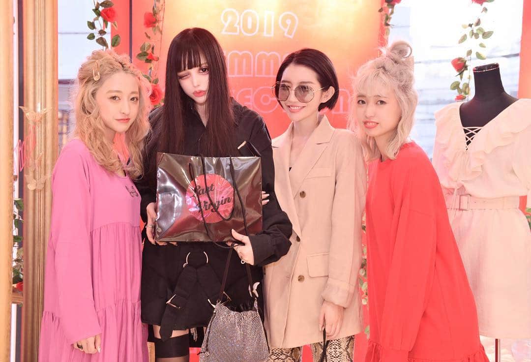 MASAMIのインスタグラム：「@last.virgin  の展示会行ってきました🌹❤️」