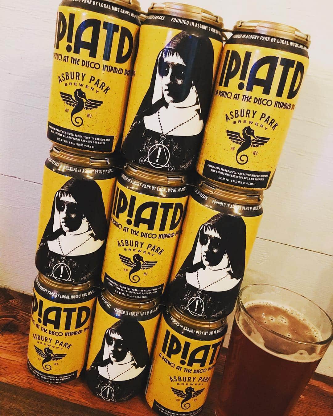 Panic! At The Discoさんのインスタグラム写真 - (Panic! At The DiscoInstagram)「Listen up, UK. Know y'all love your beer, so @asburyparkbrewery + @tenbybrewingco brewed up a limited batch of IP!ATD, just for you. You'll be able to pick these up at the O2 shows in London & they're also available online now (and will be gone in the blink of an 👁️) tenbybrewingco.com/shop」3月22日 1時01分 - panicatthedisco
