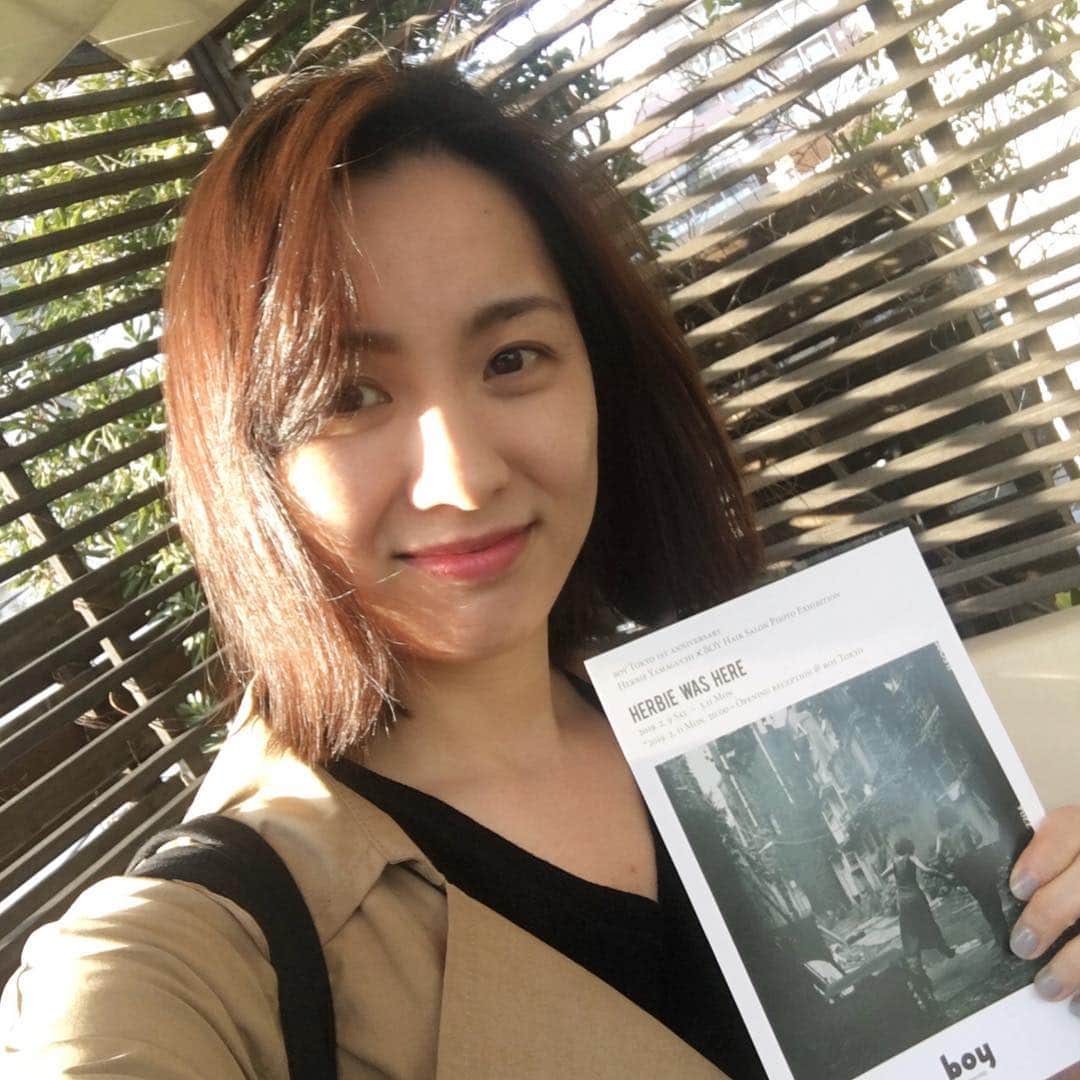 今村沙緒里のインスタグラム：「New hair！ ばっさり！！ 久しぶりのボブ✂︎ ・ ロンドンに行ってから boyの茂木さんに 切ってもらおうと決めてました🇬🇧 すべて、おまかせ。 クリエイティブな人に会うとワクワクする。 New start！！ ・ #hair #color #cut #hairstyle #creative #boy #thanks #헤어스타일 #사진 #カット #ばっさり #ボブ #ショート？ #ずっと切りたかった #茂木さん #ありがとう」