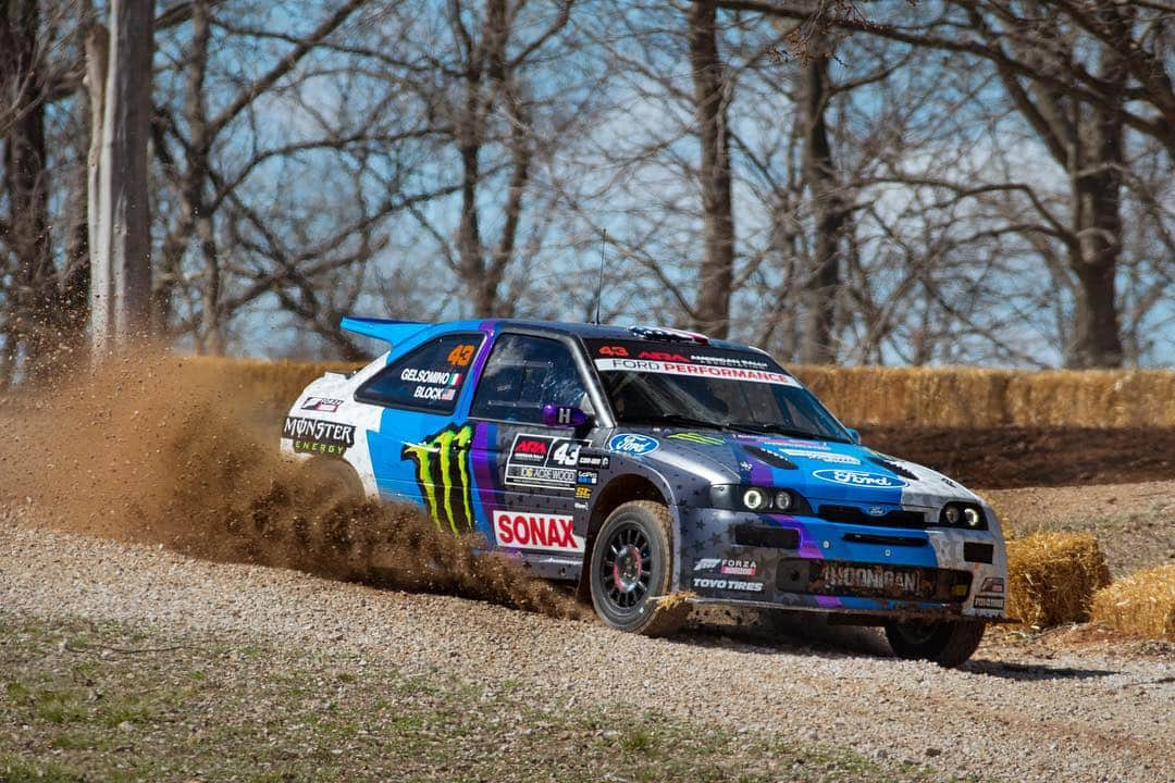 ケン・ブロックさんのインスタグラム写真 - (ケン・ブロックInstagram)「While my new Ford Escort RS Cossie V2 looks wild, most of the shell is still straight 90’s save for a custom fabricated tunnel to house a modern Sadev 6-speed sequential transmission and driveshafts. She’s got the hardware where it counts. Catch the new episode via the link in my bio. #CossieWorldTour #BlockEscortCossieV2 Photo: @captain_atom」3月22日 1時23分 - kblock43