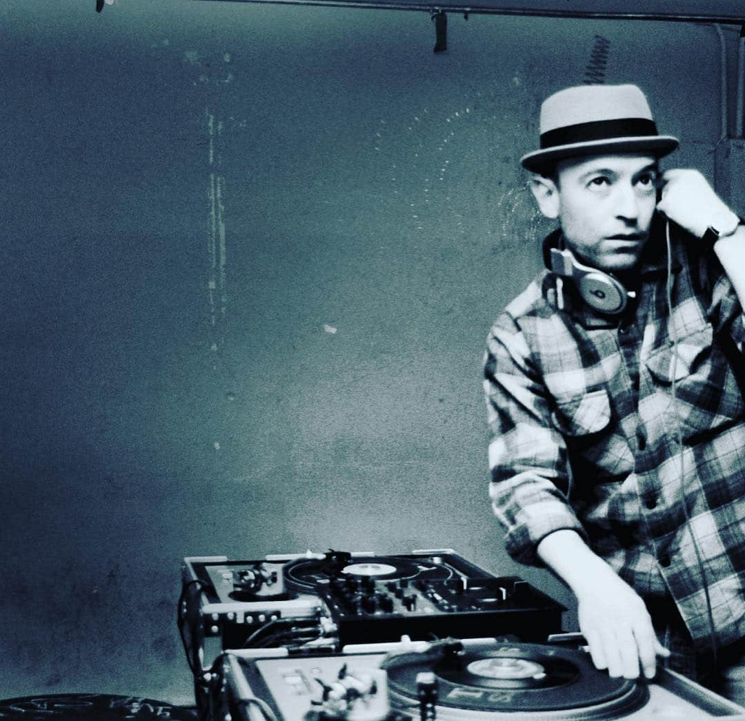 クエストラブさんのインスタグラム写真 - (クエストラブInstagram)「Meet next @qls guest #PeanutButterWolf: dj, entrepreneur, label ceo, hip hop head, & connoisseur of fine music. He established my favorite label @StonesThrow. w/o him some of my fav product like #Lootpack @madlib #Madvillian #YesterdaysNewQuintet @ogarabianprince @steve_arrington #Breakestra #Quasimoto @DamFunk #PerceeP #DudleyPerkins #garywilson @knxwledge @ohno @guiltysimpson @mayerhawthorne @karriemriggins1 @jrocc210 @mndsgn_ @homeboysandman @georgia.muldrow let’s not forget #JDilla might not have even made it above the radar. That’s a mouthful. An informative #QuestloveSupreme only on @pandora」3月22日 1時33分 - questlove